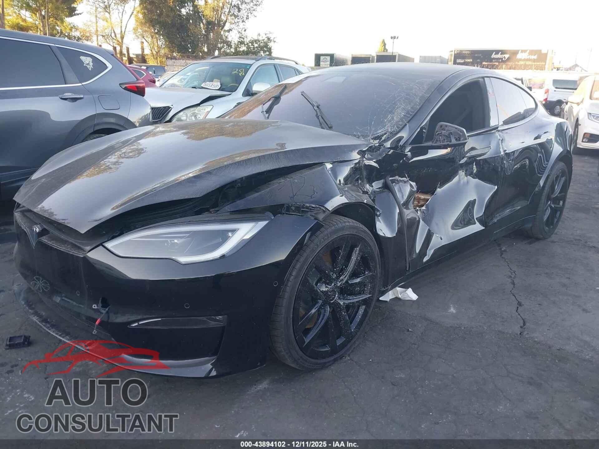 TESLA MODEL S 2022 - 5YJSA1E60NF483183