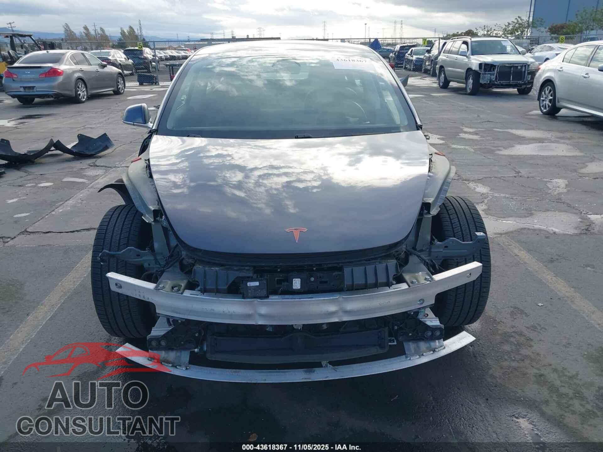 TESLA MODEL 3 2018 - 5YJ3E1EA2JF023742
