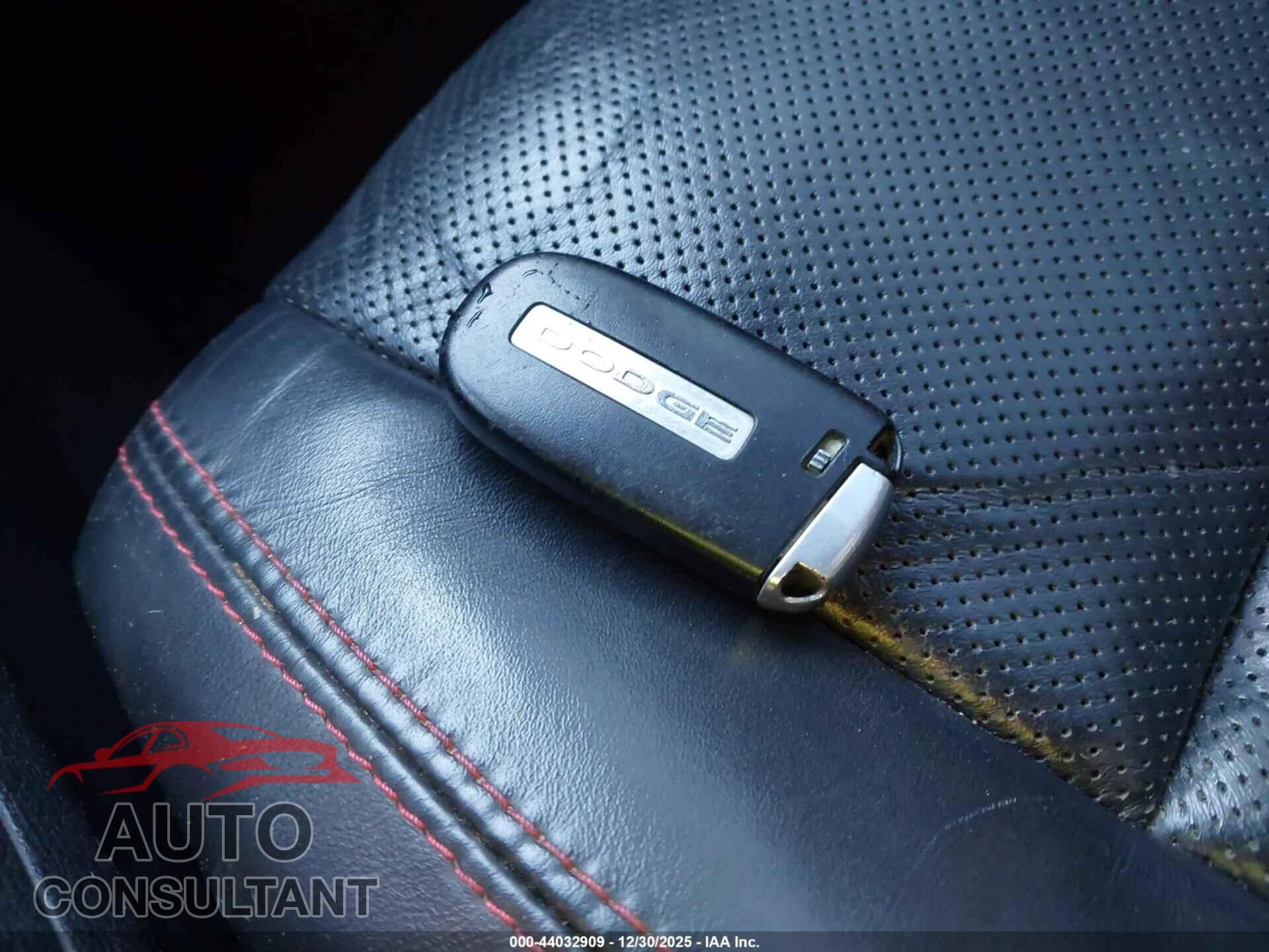 DODGE DURANGO 2017 - 1C4SDJCT4HC652834