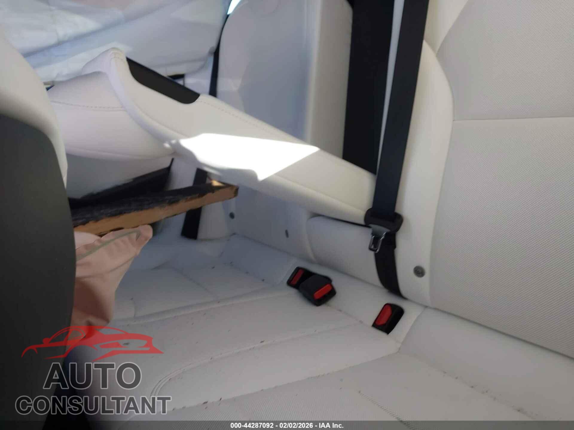 TESLA MODEL 3 2024 - 5YJ3E1EB3RF799432