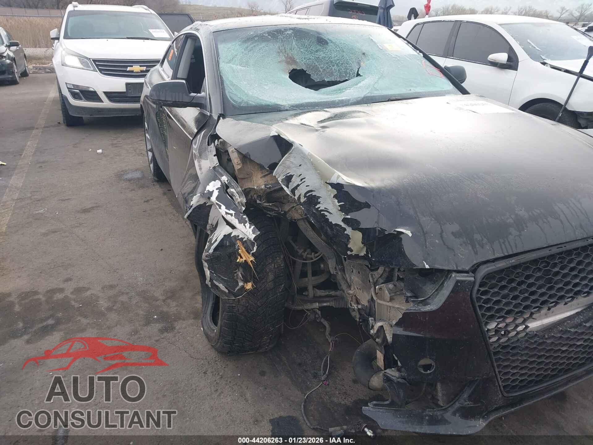 AUDI A5 2015 - WAUCFAFR9FA037376