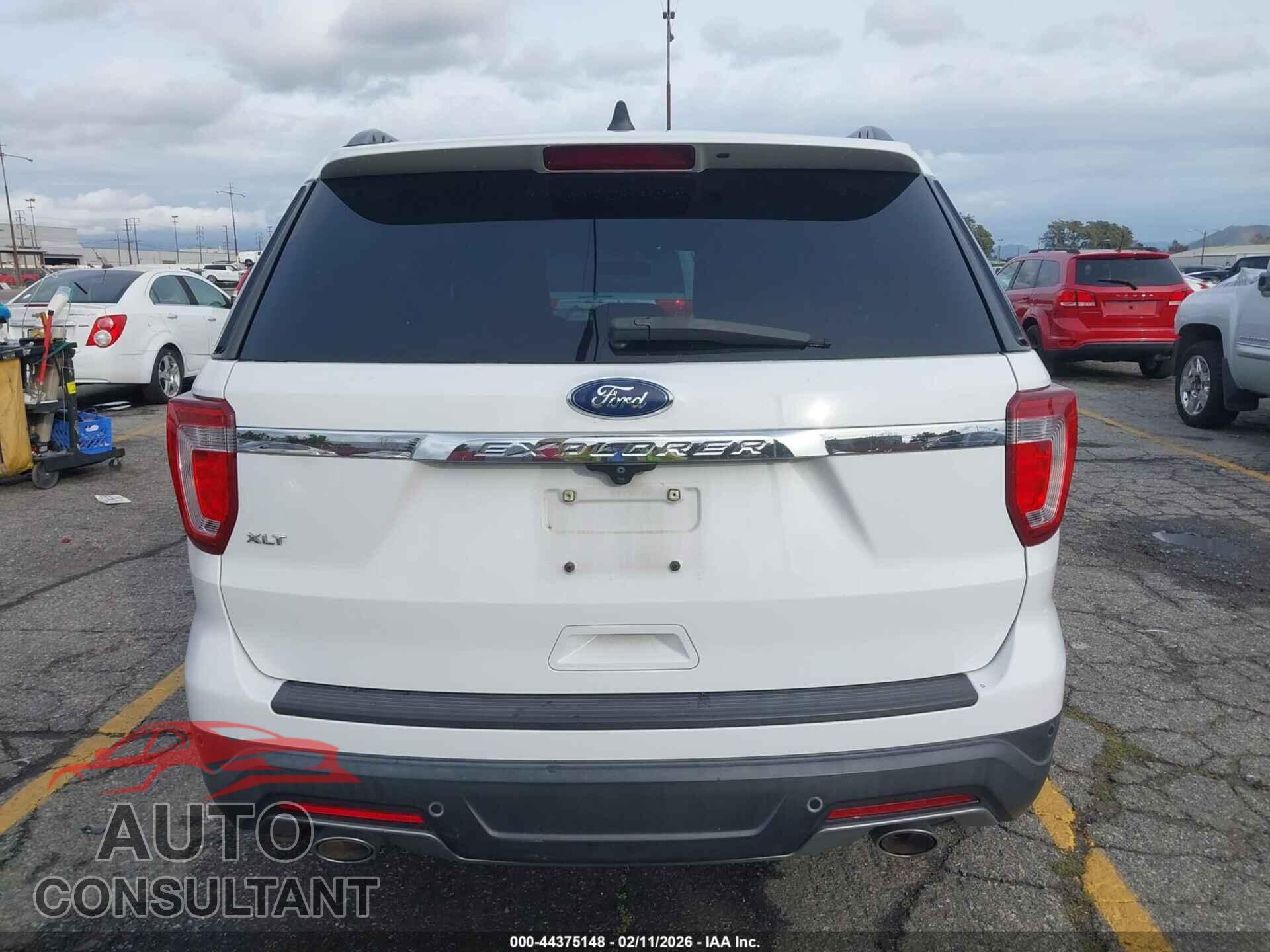 FORD EXPLORER 2018 - 1FM5K7D82JGB69238