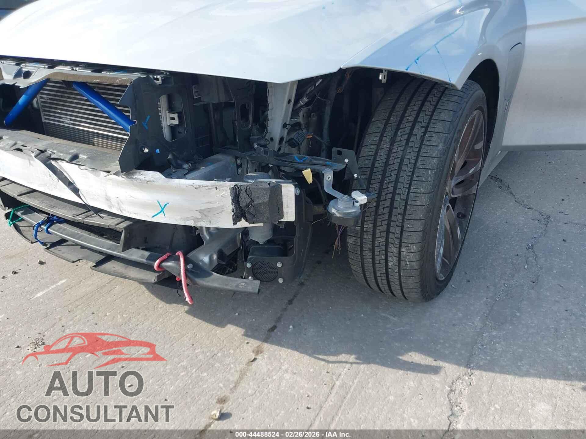 BMW 330E 2017 - WBA8E1C54HK895085