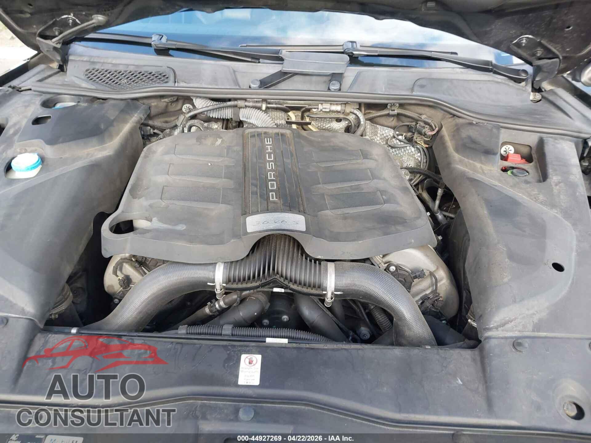 PORSCHE CAYENNE 2015 - WP1AB2A24FLA56314