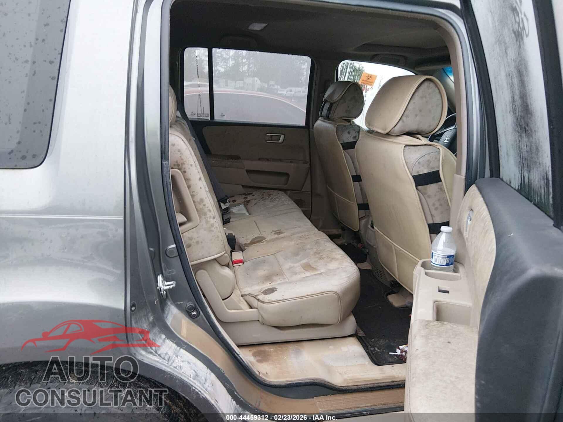 HONDA PILOT 2009 - 5FNYF38579B013376