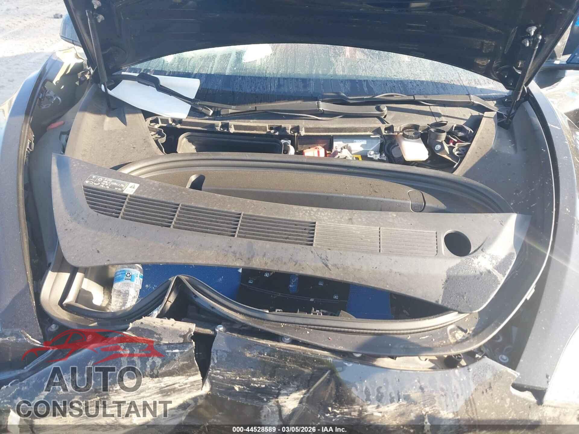 TESLA MODEL 3 2018 - 5YJ3E1EA9JF033183