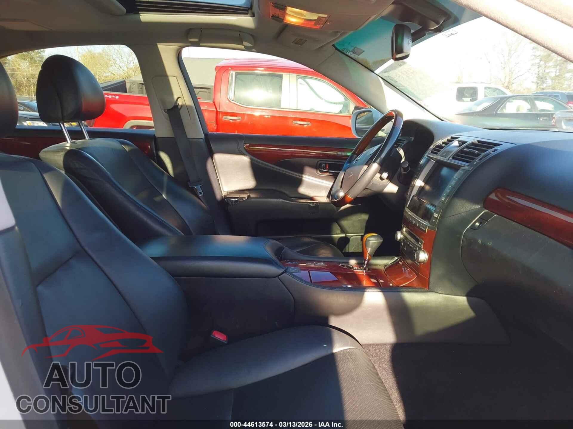 LEXUS LS 460 2012 - JTHBL5EF7C5108552