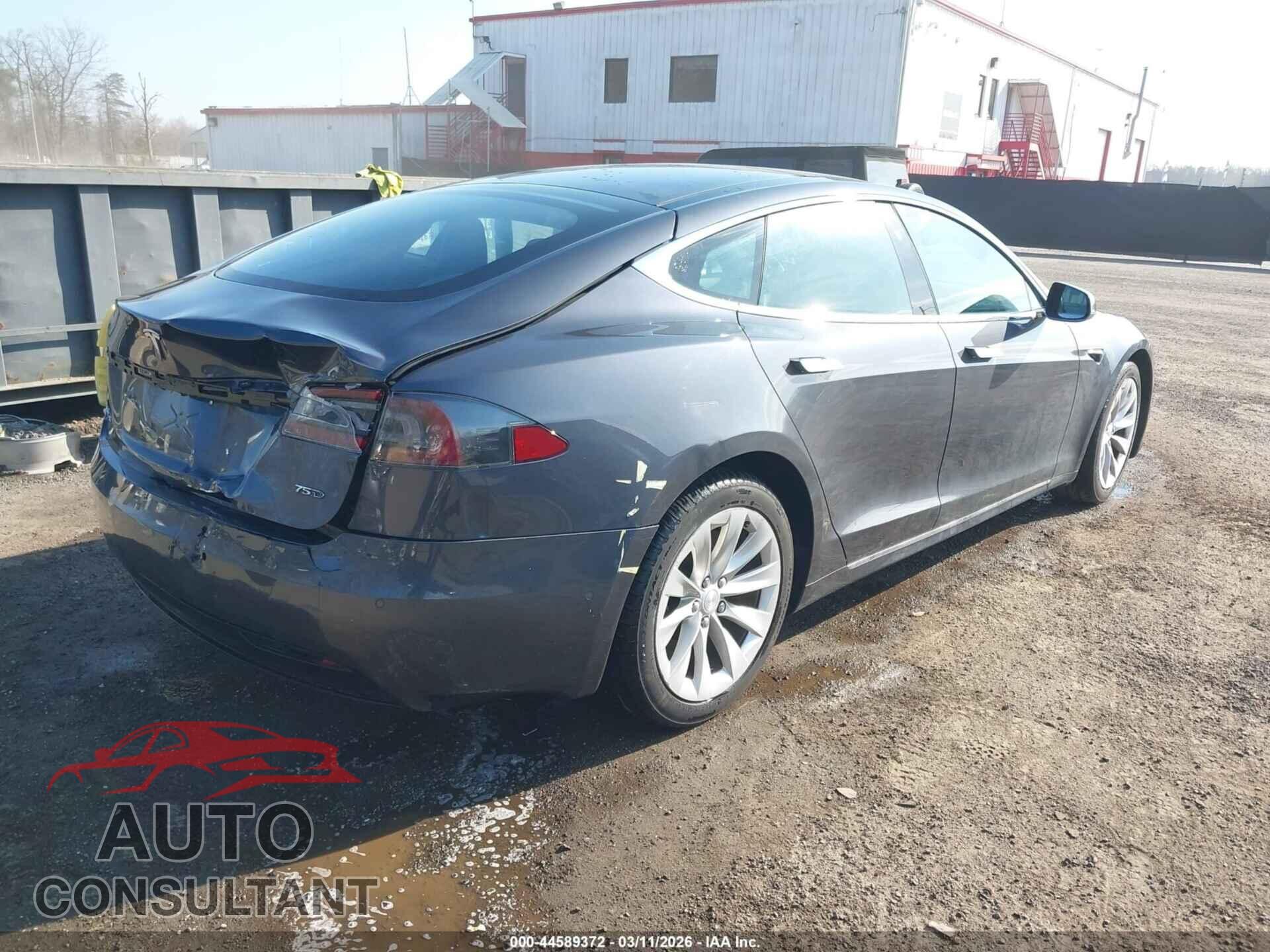 TESLA MODEL S 2018 - 5YJSA1E28JF272207