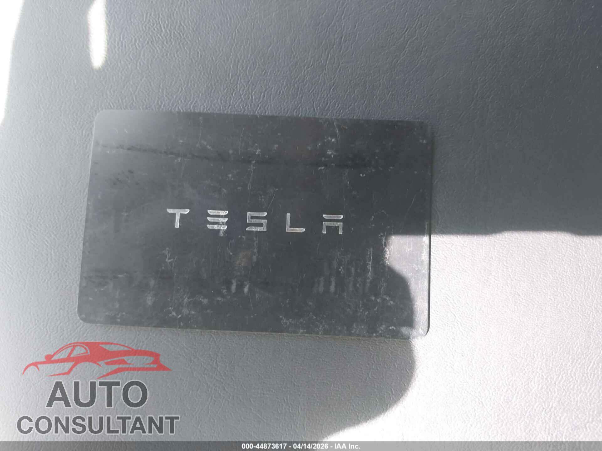 TESLA MODEL 3 2021 - 5YJ3E1EA3MF048024