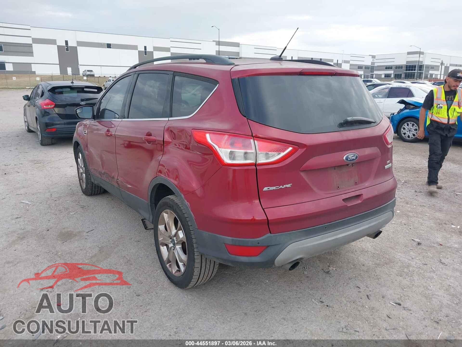 FORD ESCAPE 2014 - 1FMCU0GX3EUB00562