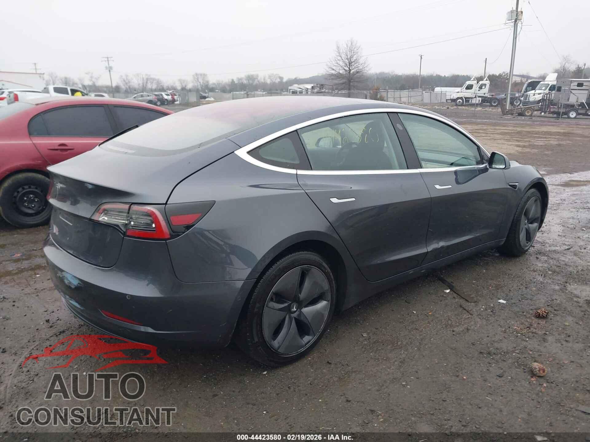 TESLA MODEL 3 2018 - 5YJ3E1EA4JF123647