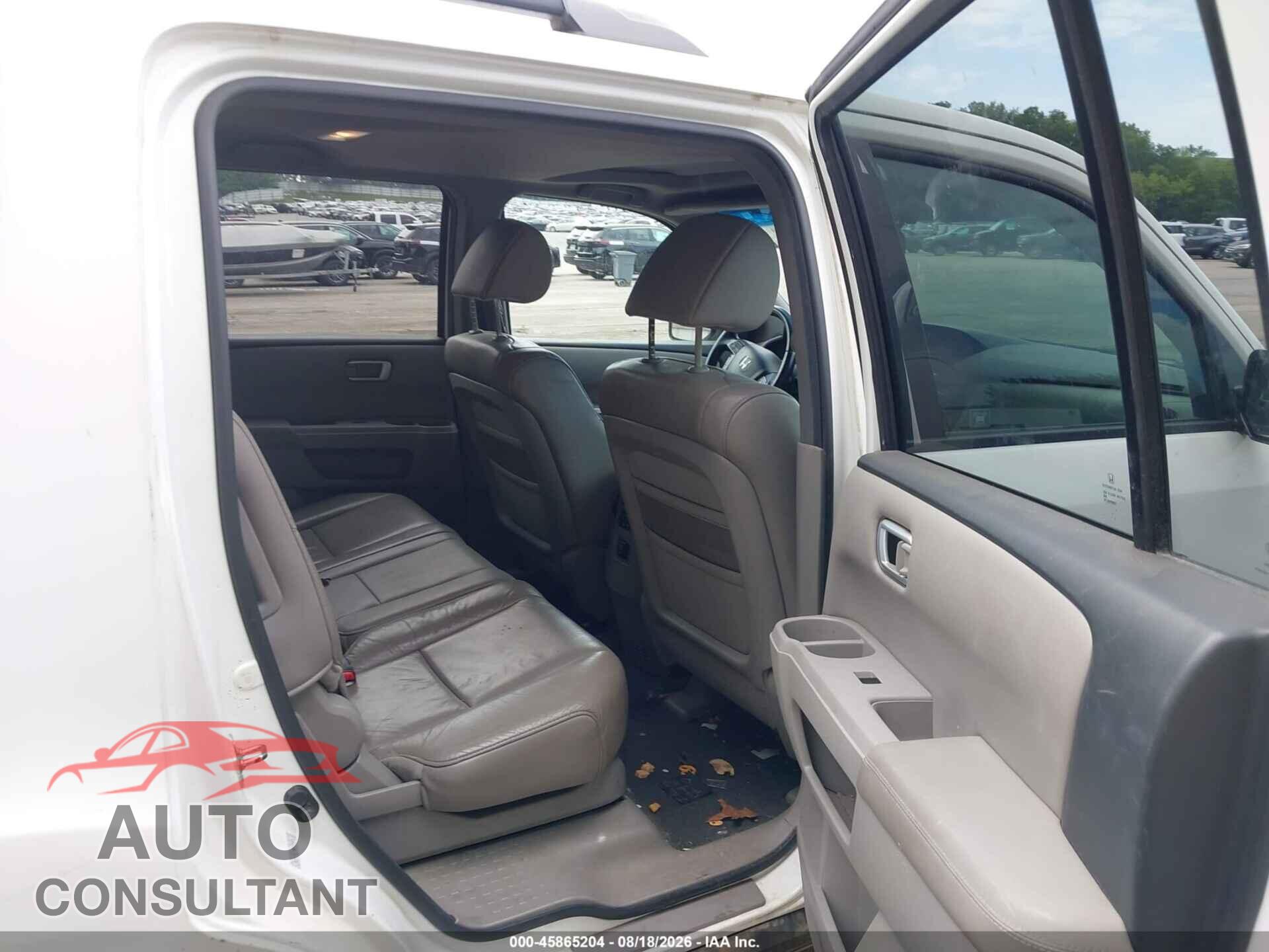 HONDA PILOT 2011 - 5FNYF4H78BB084891
