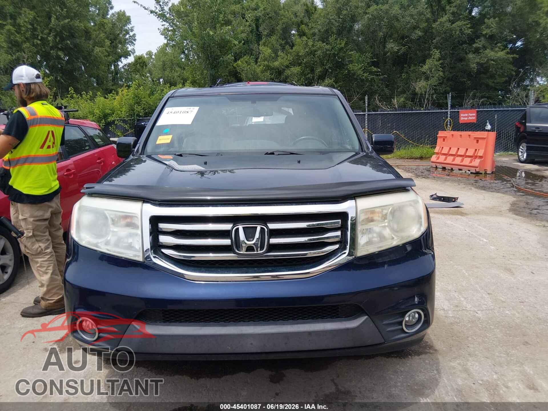 HONDA PILOT 2014 - 5FNYF4H5XEB002288