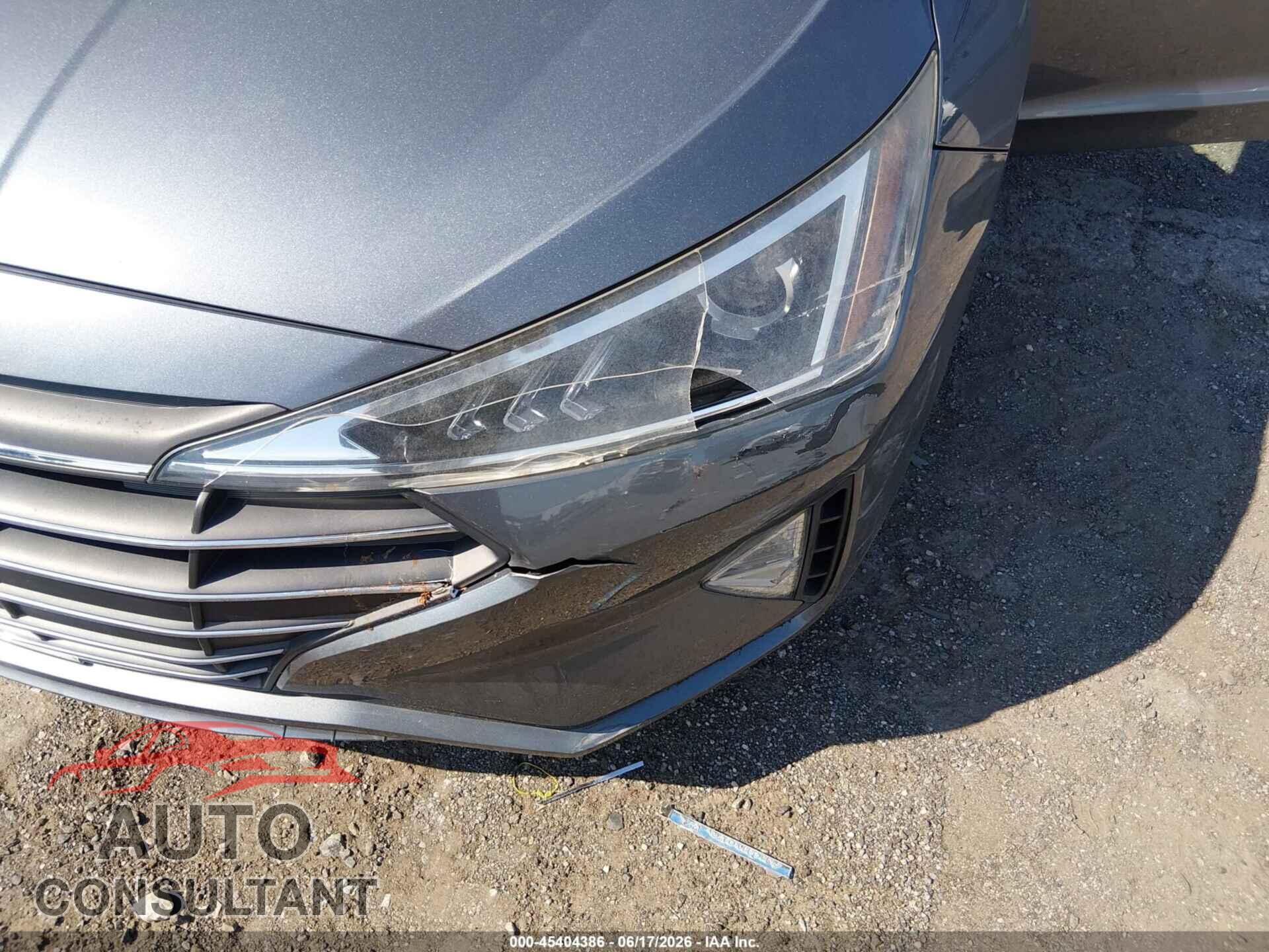 HYUNDAI ELANTRA 2019 - 5NPD74LF0KH433781