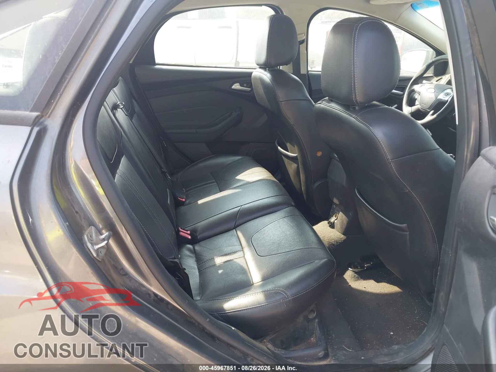 FORD FOCUS 2014 - 1FADP3F29EL296493