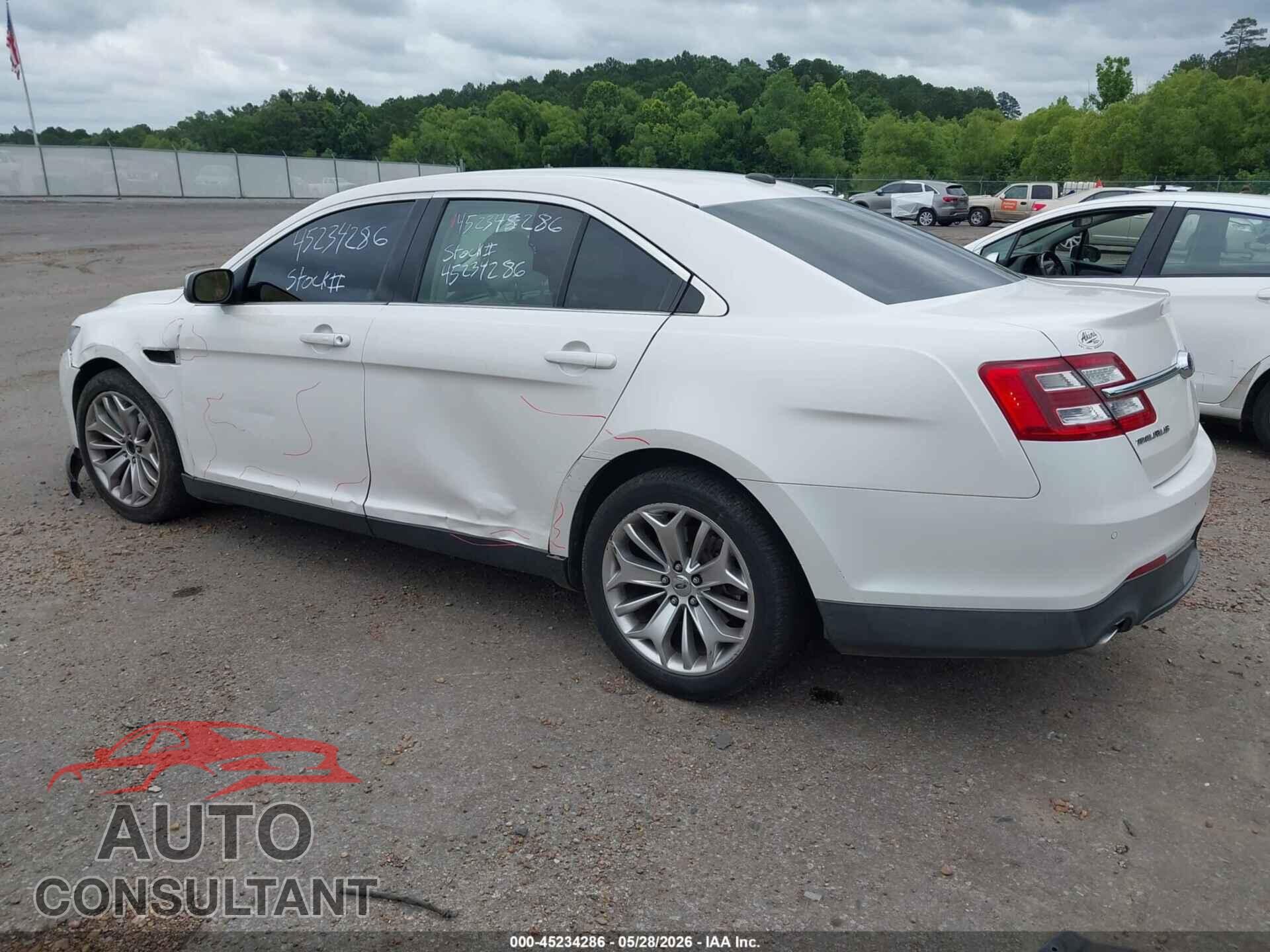 FORD TAURUS 2013 - 1FAHP2F83DG220131