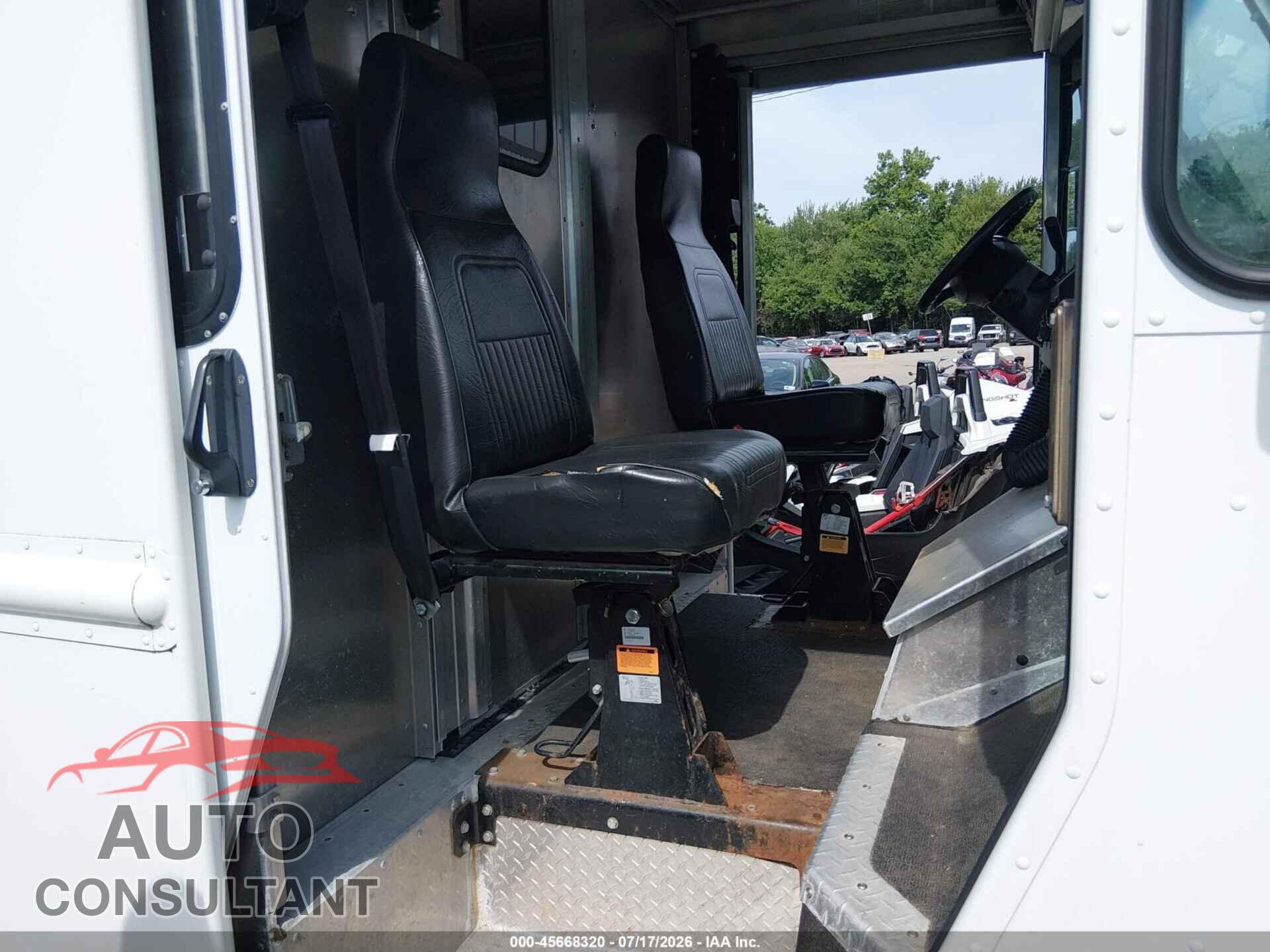 FORD E-350 STRIPPED 2017 - 1FC3E3KS0HDC56335