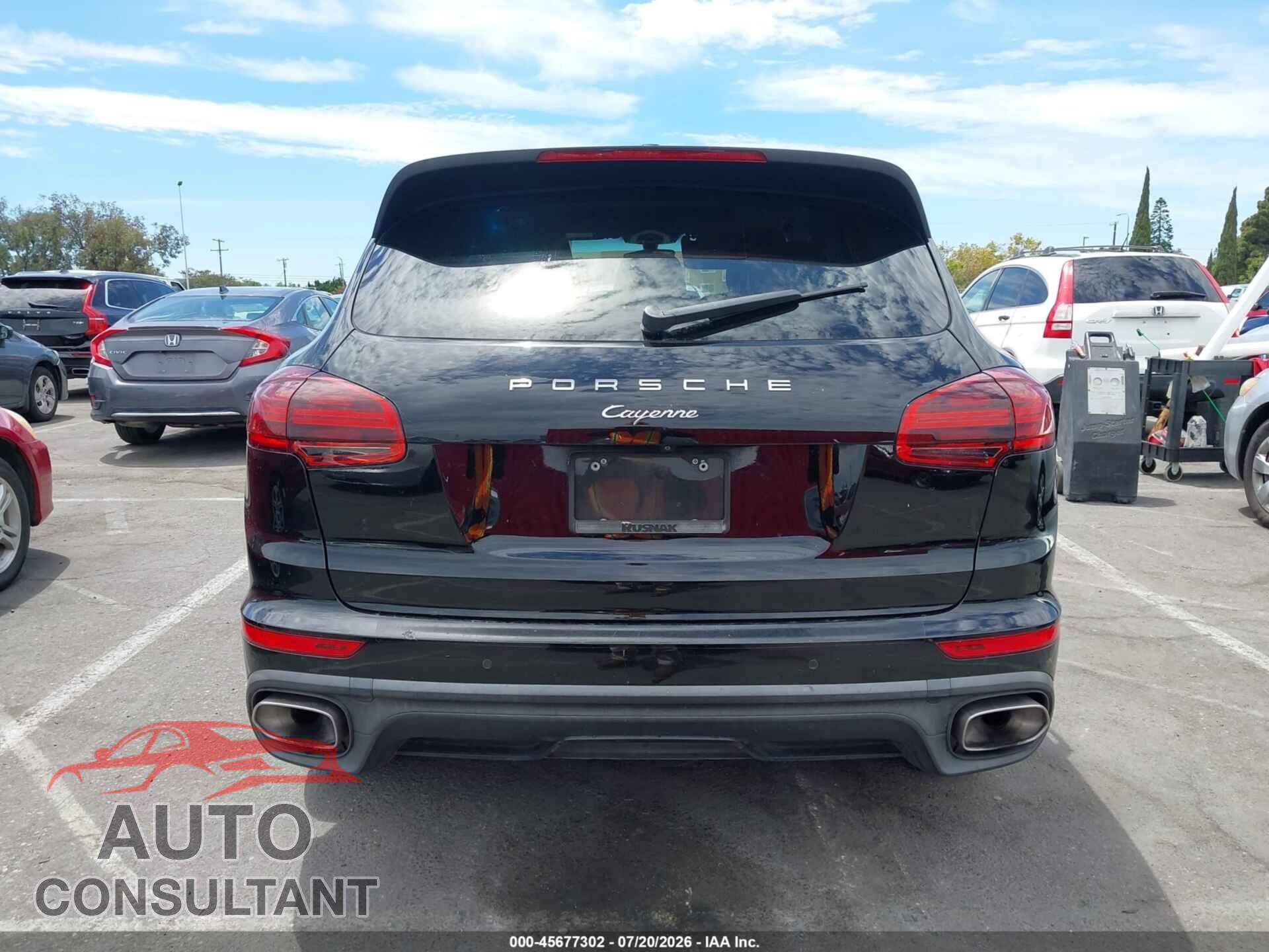 PORSCHE CAYENNE 2017 - WP1AA2A2XHKA88549