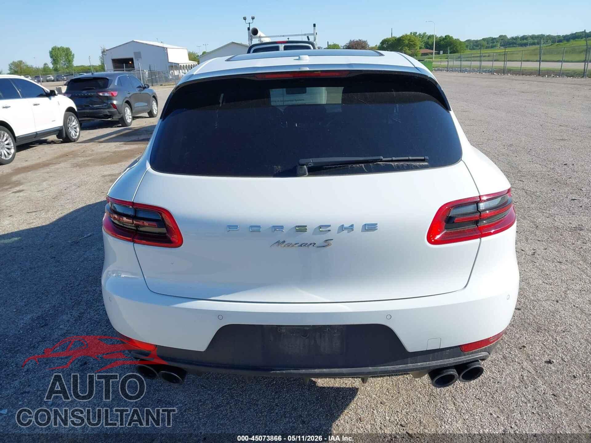 PORSCHE MACAN 2016 - WP1AB2A50GLB48256