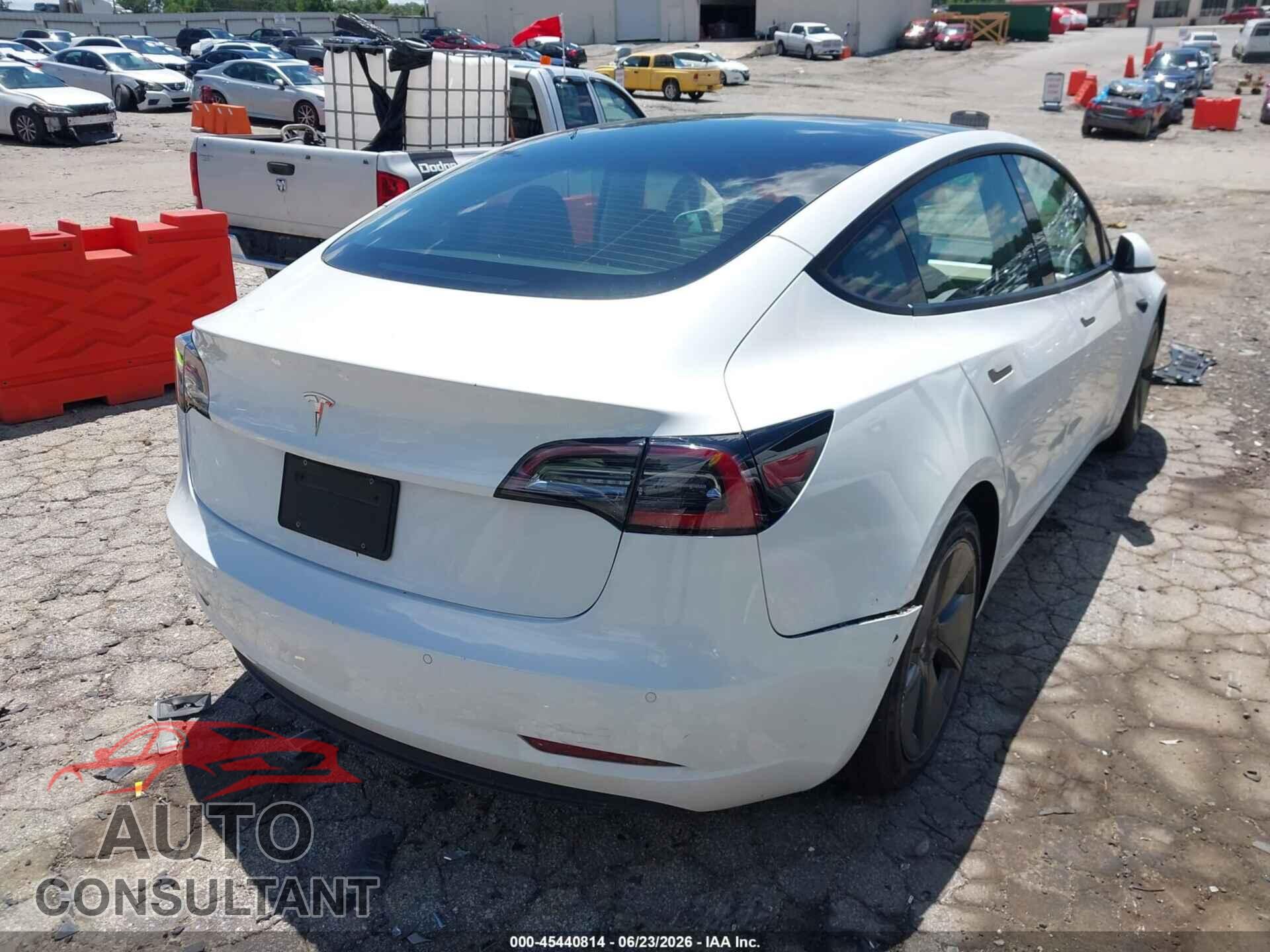 TESLA MODEL 3 2021 - 5YJ3E1EA4MF027196