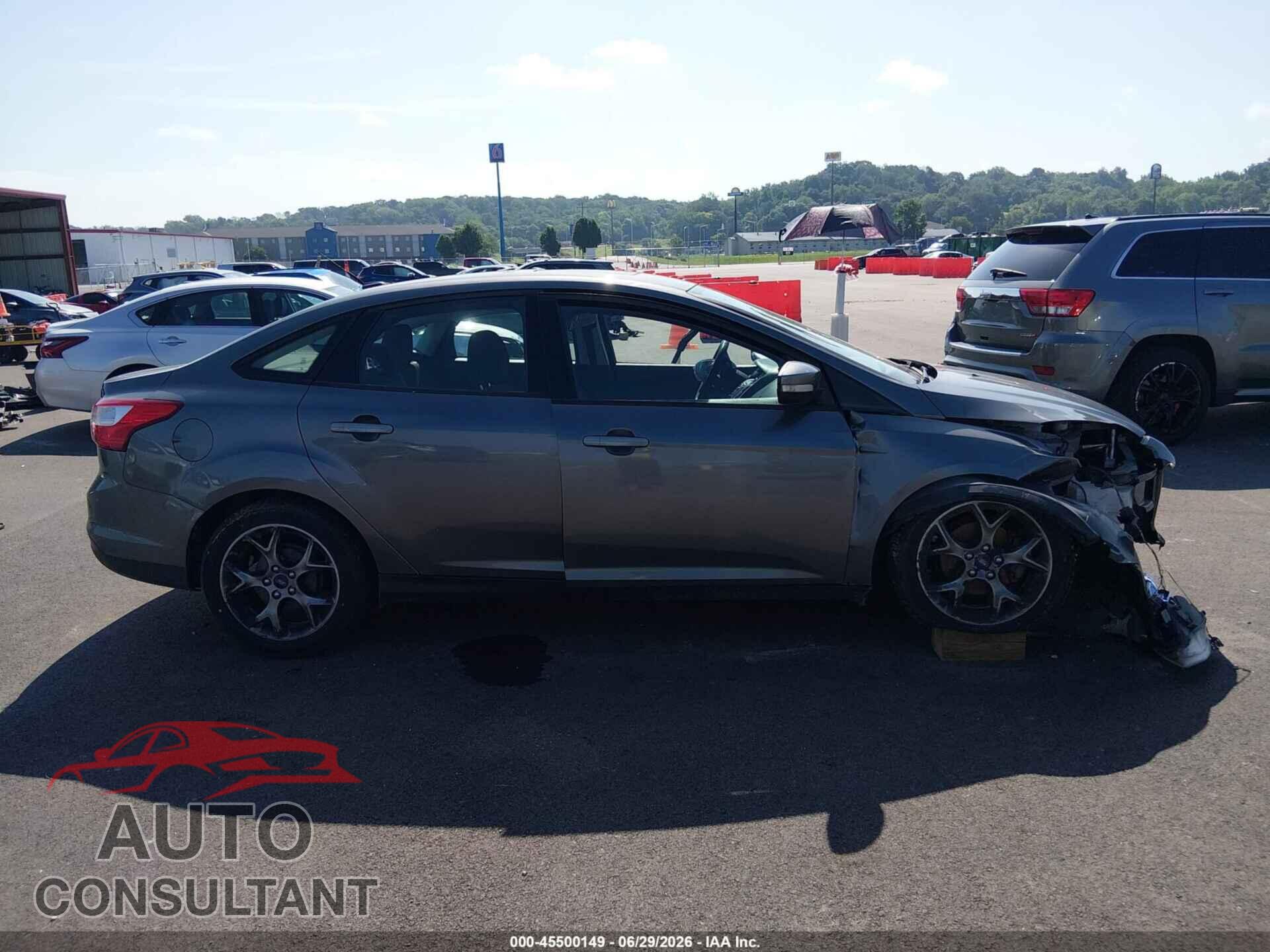 FORD FOCUS 2013 - 1FADP3F24DL334470