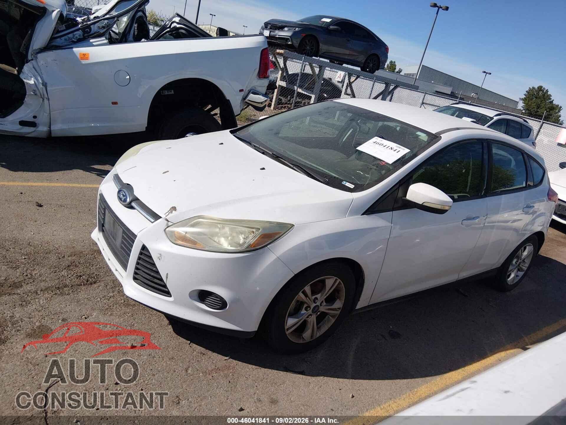 FORD FOCUS 2014 - 1FADP3K2XEL382904