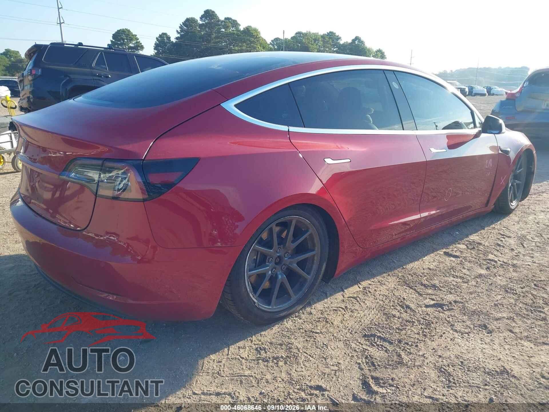 TESLA MODEL 3 2018 - 5YJ3E1EA5JF005302