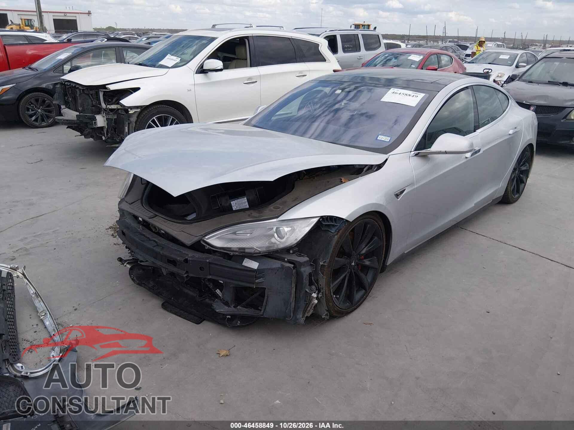 TESLA MODEL S 2015 - 5YJSA1E26FF119753