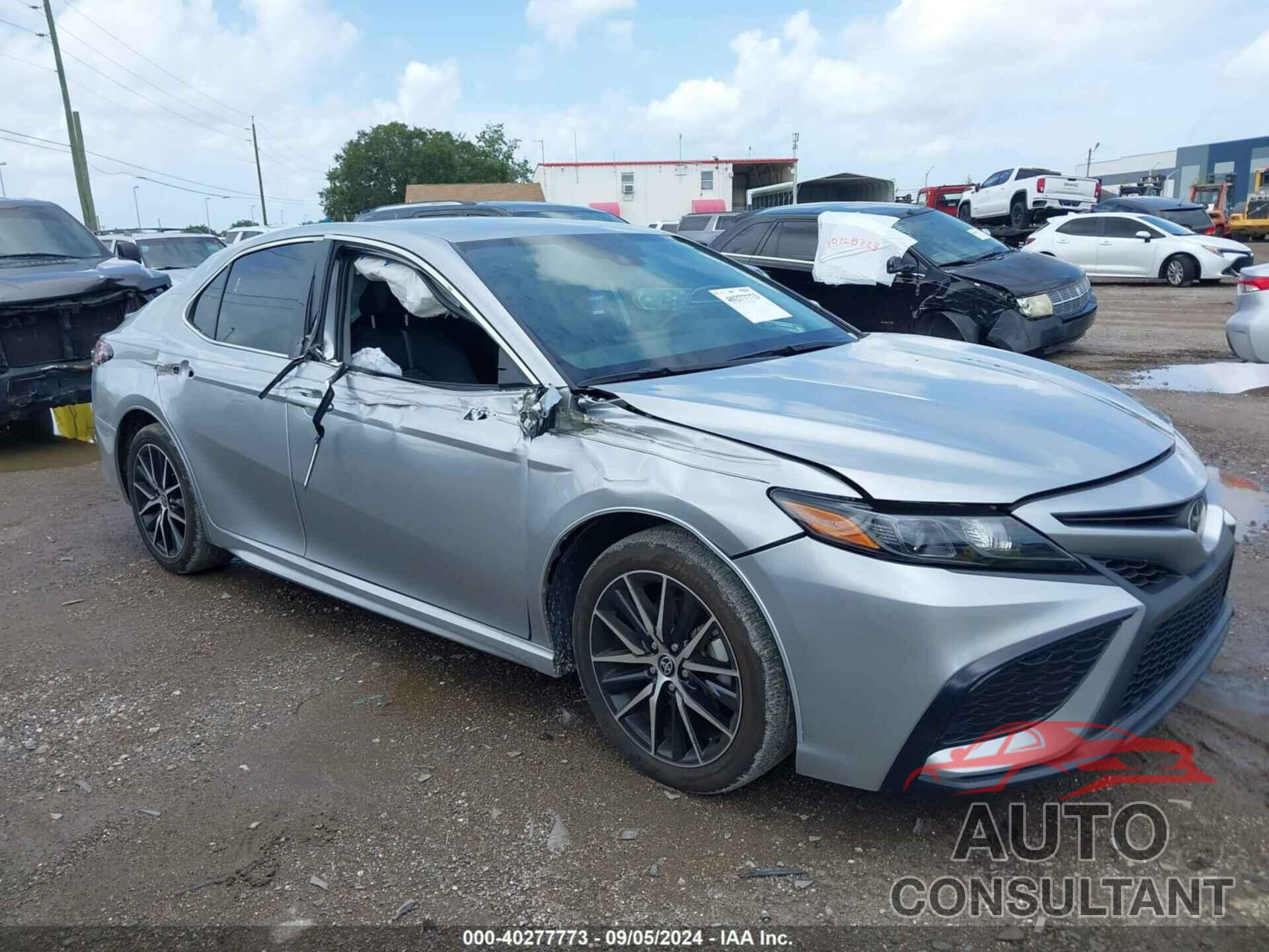 TOYOTA CAMRY 2022 - 4T1G11AK4NU642301