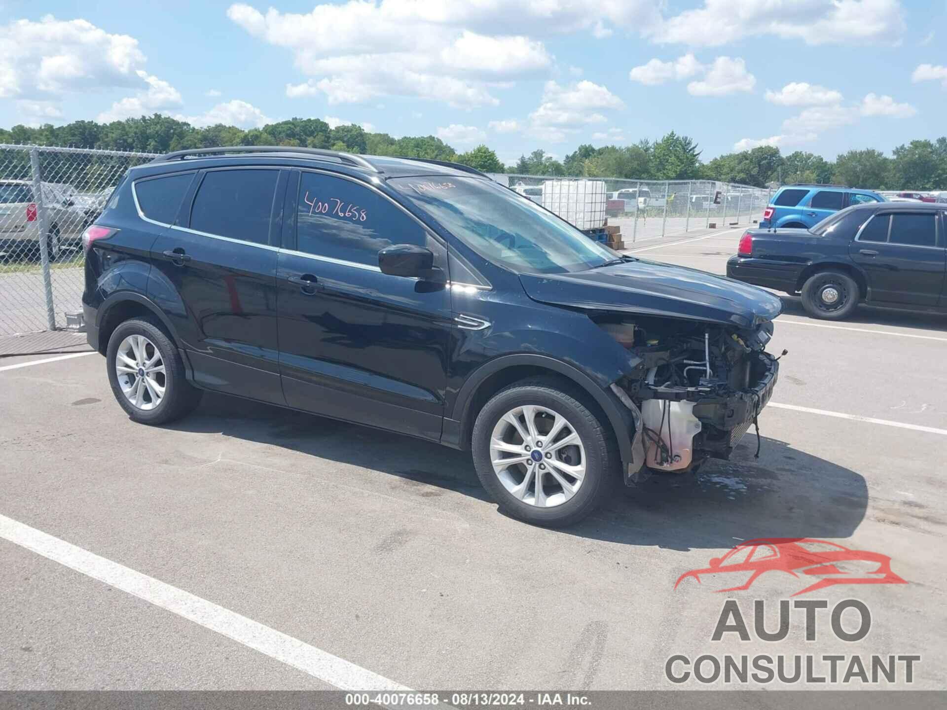 FORD ESCAPE 2017 - 1FMCU9G9XHUB54189