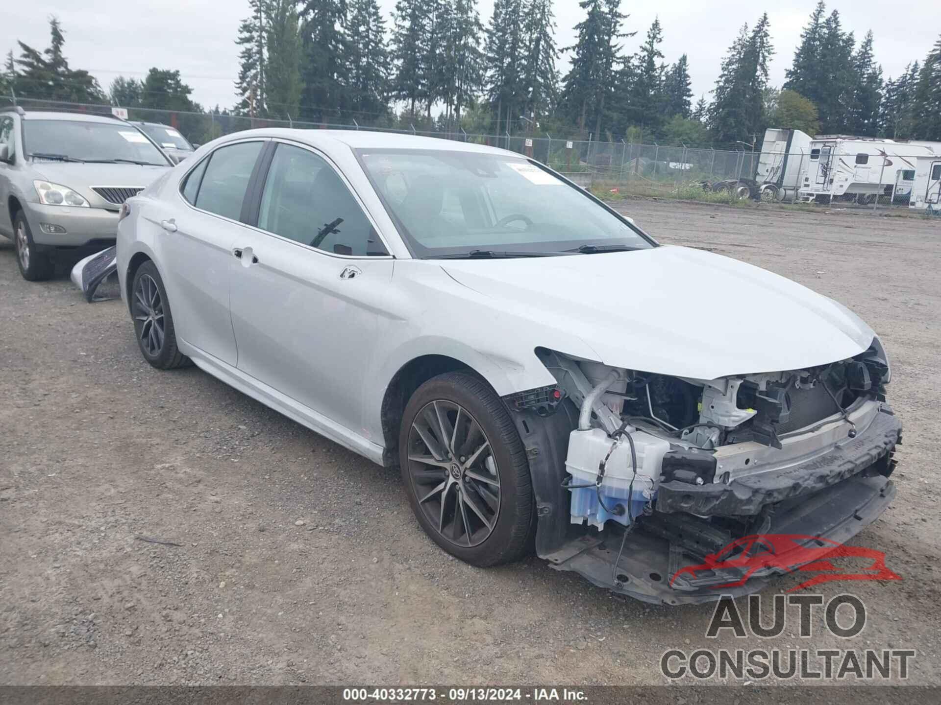 TOYOTA CAMRY 2022 - 4T1G11AK2NU065865