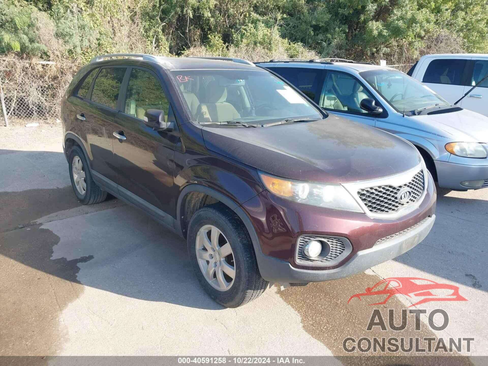 KIA SORENTO 2011 - 5XYKT3A16BG005273