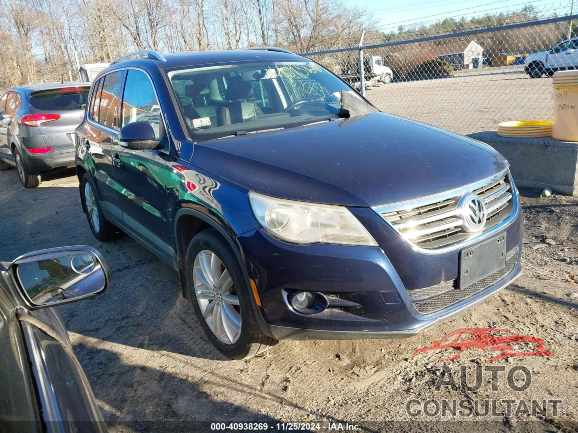 VOLKSWAGEN TIGUAN 2011 - WVGBV7AX2BW530447