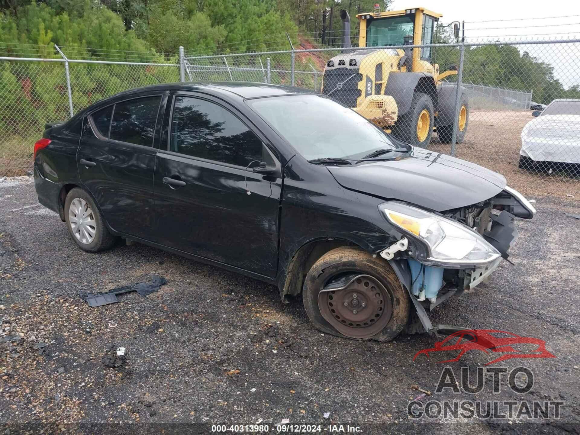 NISSAN VERSA 2018 - 3N1CN7AP1JL830156