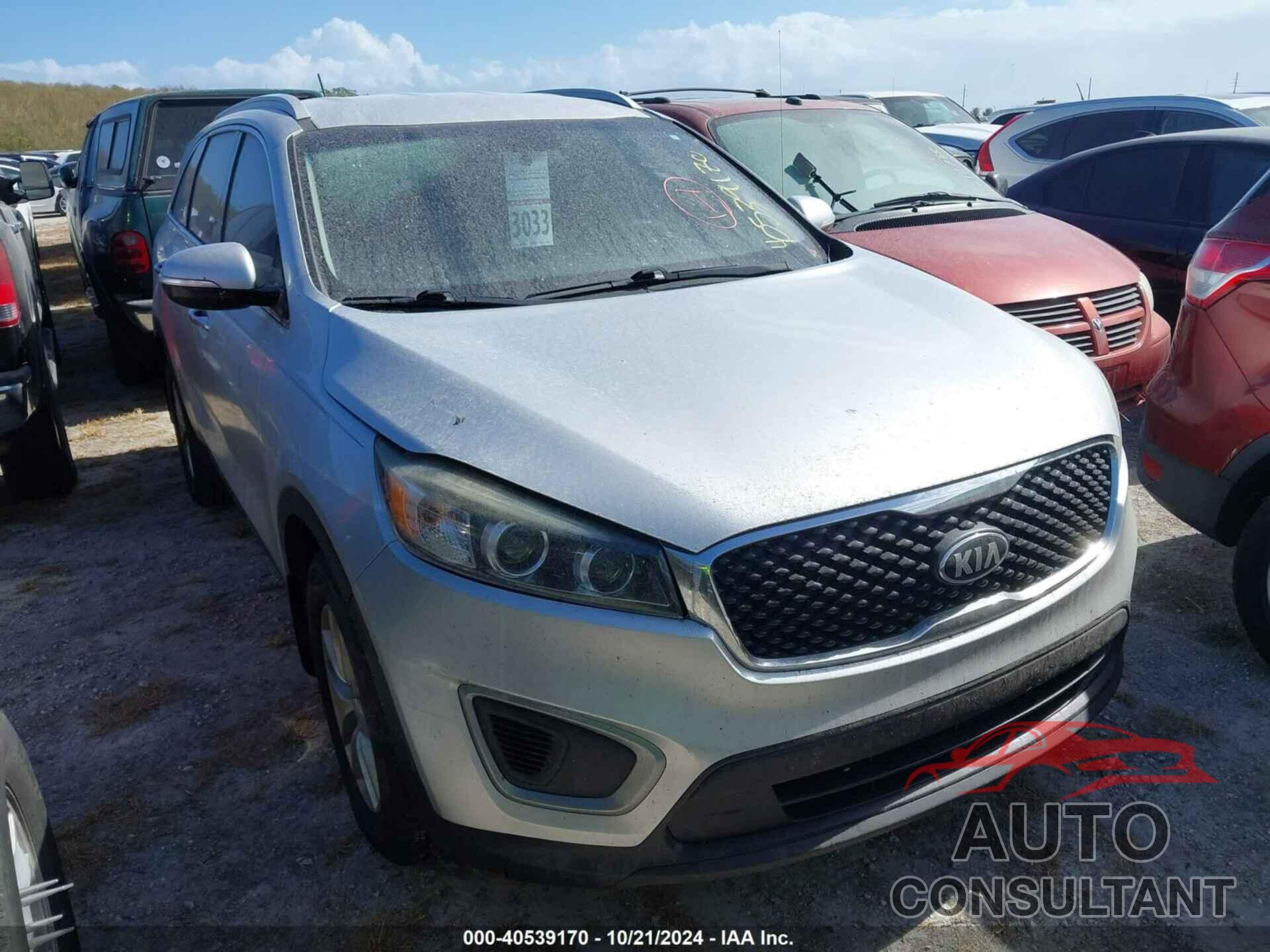 KIA SORENTO 2017 - 5XYPG4A38HG265023