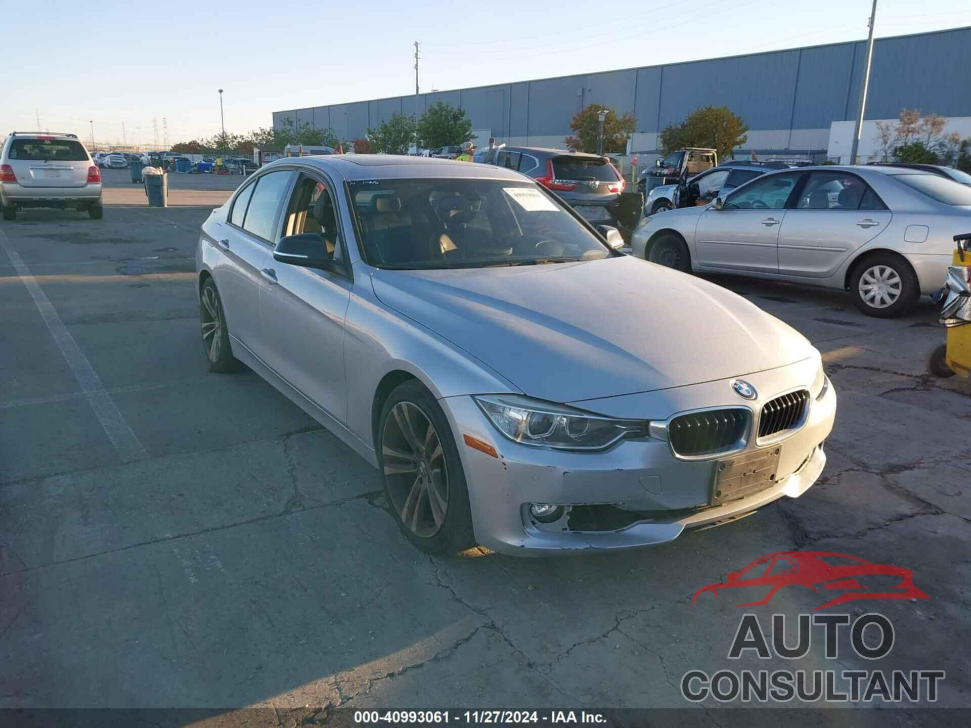 BMW 328I 2012 - WBA3C1C52CF432184
