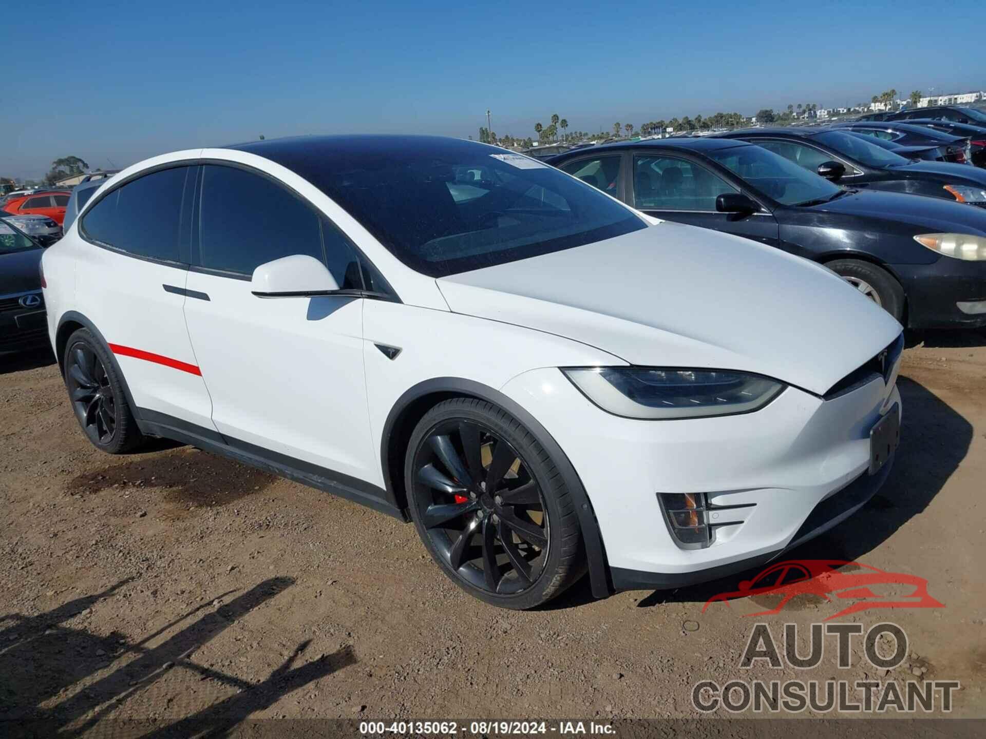 TESLA MODEL X 2016 - 5YJXCAE41GF005453