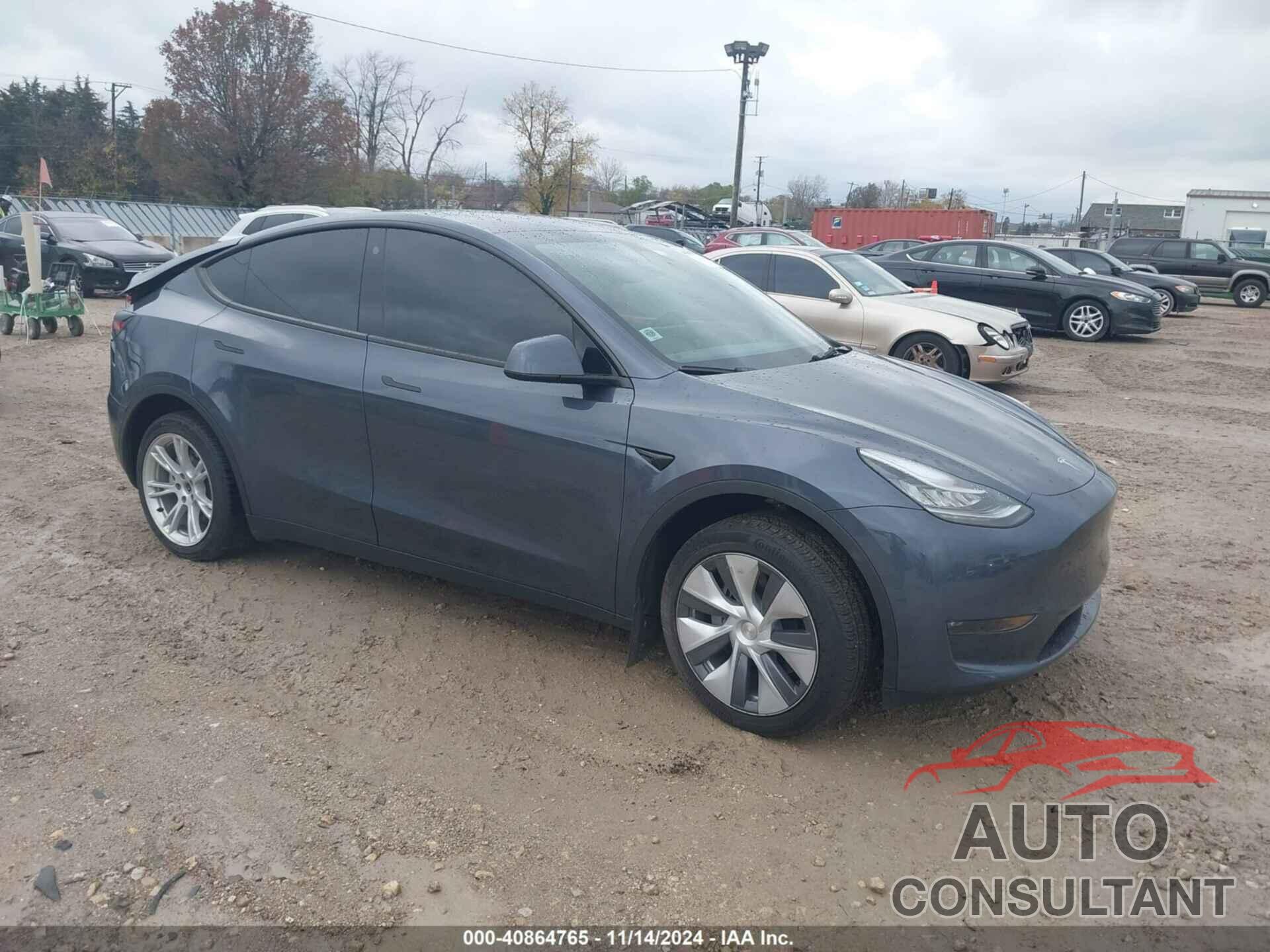 TESLA MODEL Y 2023 - 7SAYGDEEXPA084432