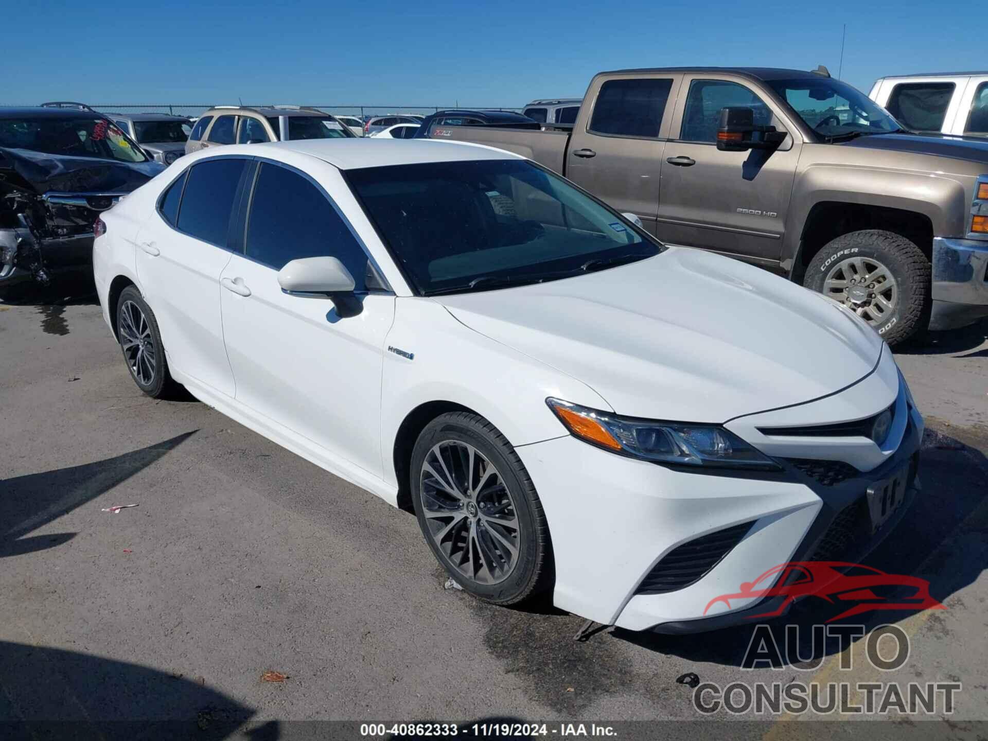 TOYOTA CAMRY HYBRID 2018 - 4T1B21HK6JU500538