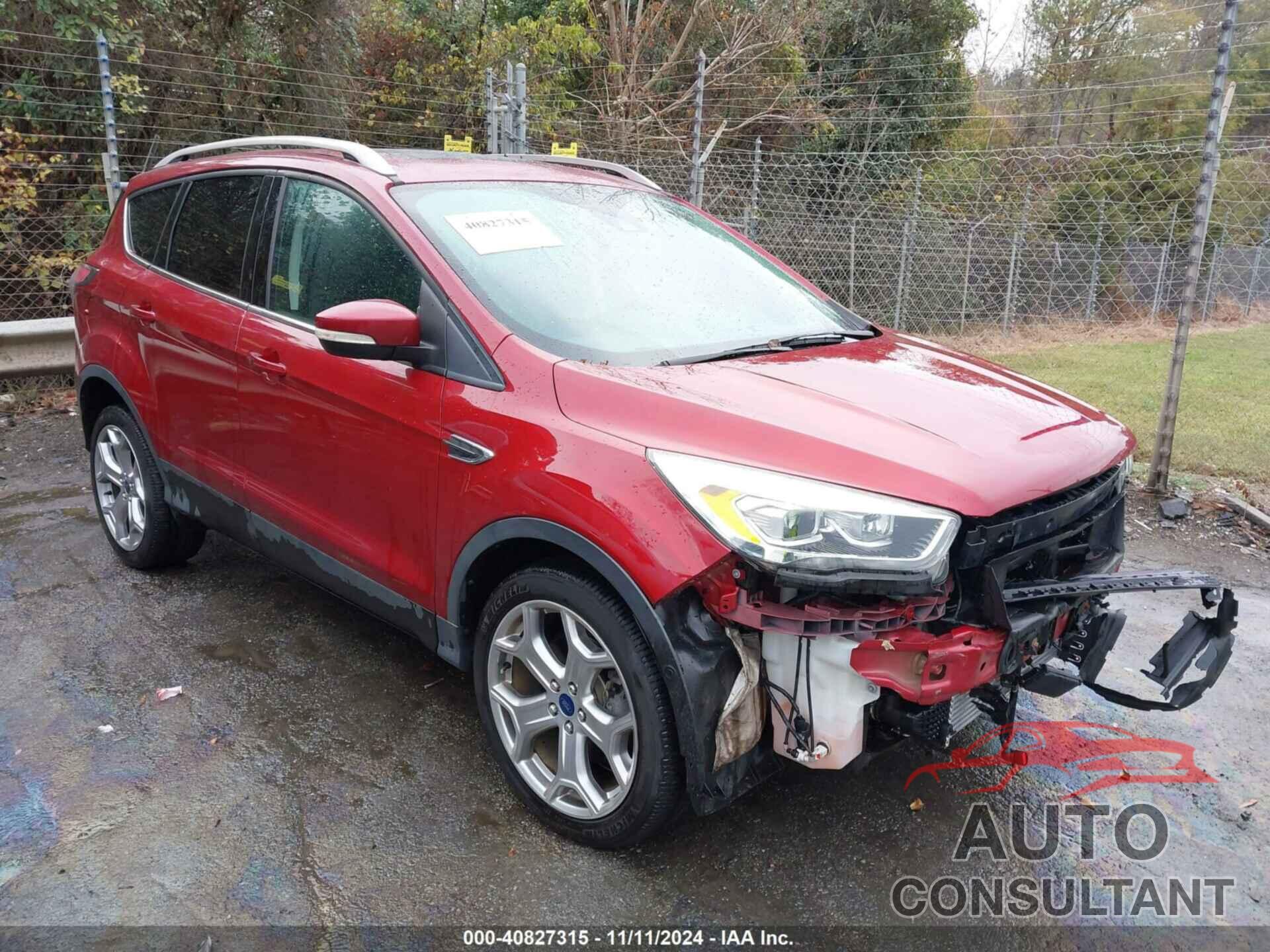 FORD ESCAPE 2017 - 1FMCU9J92HUA04506