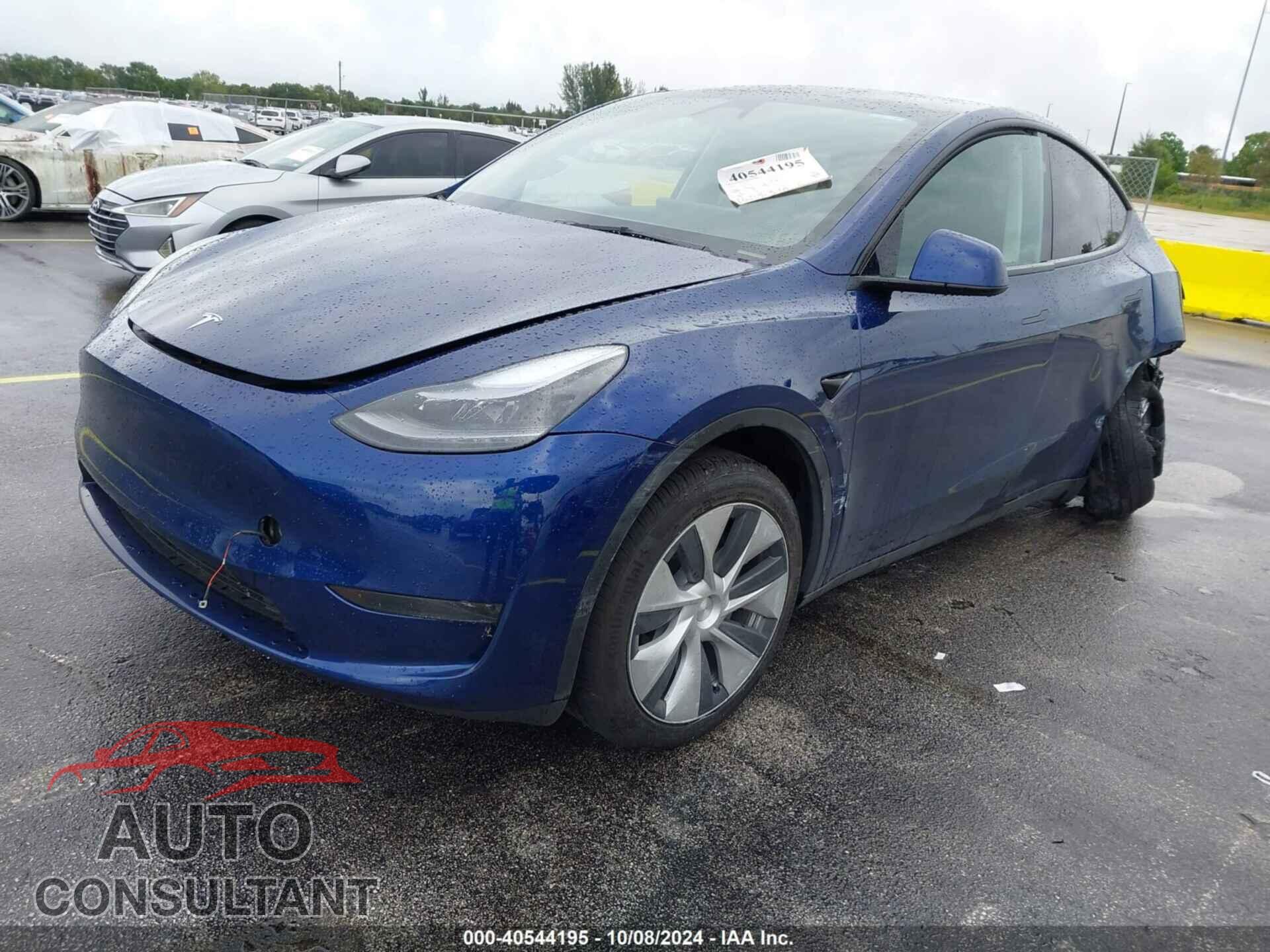 TESLA MODEL Y 2024 - 7SAYGDED3RF005437