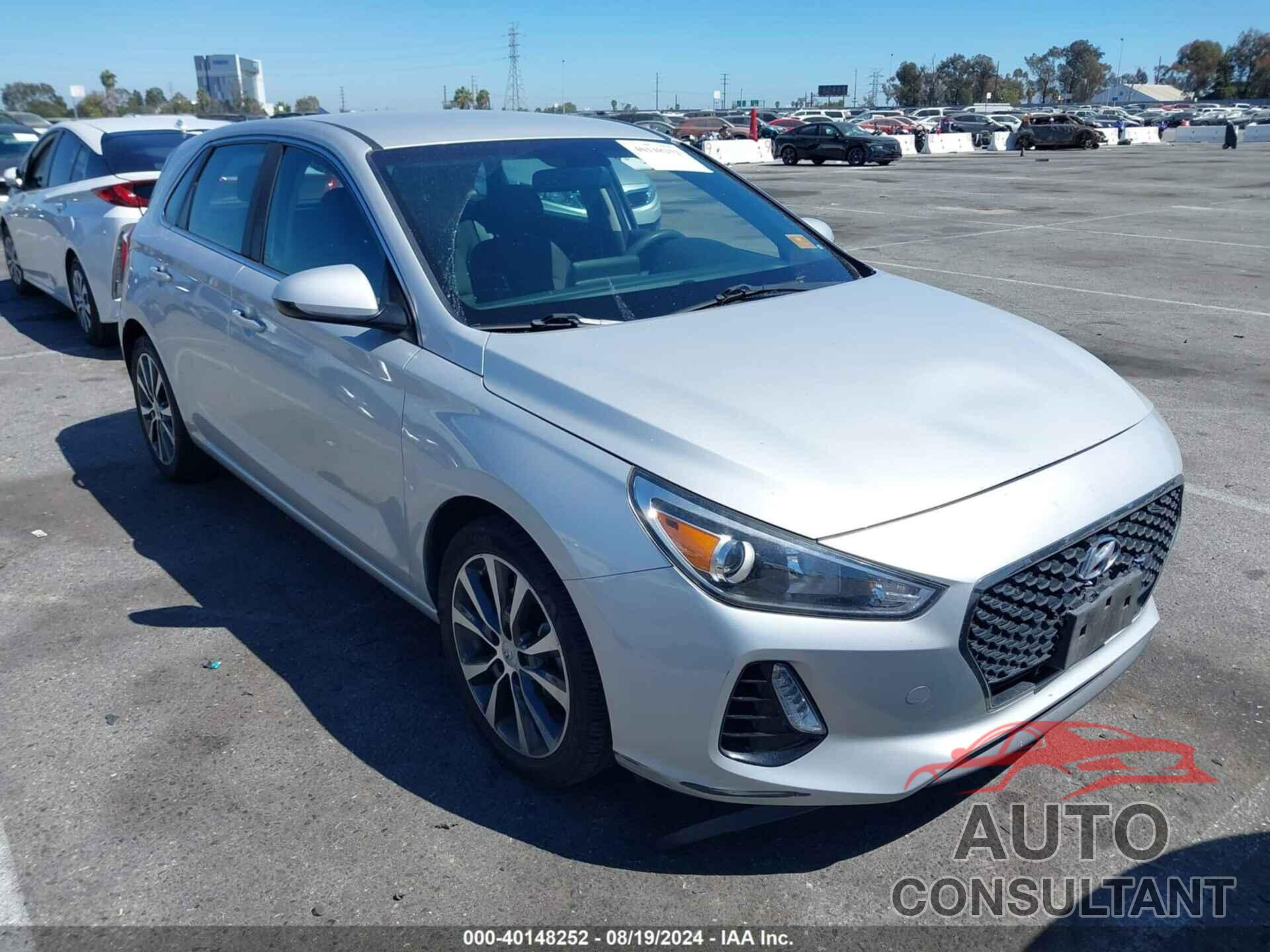 HYUNDAI ELANTRA GT 2018 - KMHH35LE3JU055109