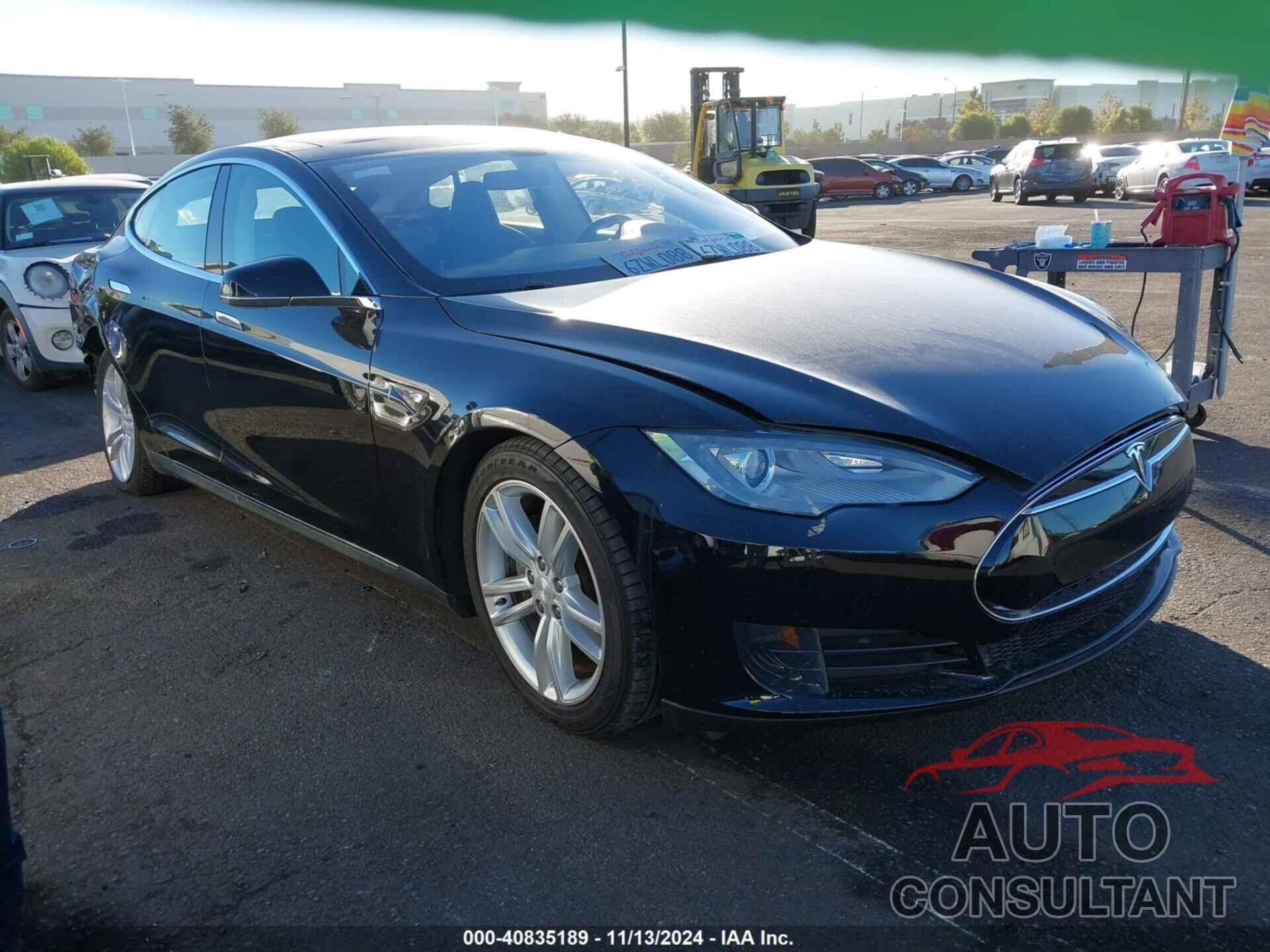 TESLA MODEL S 2013 - 5YJSA1CG0DFP09488