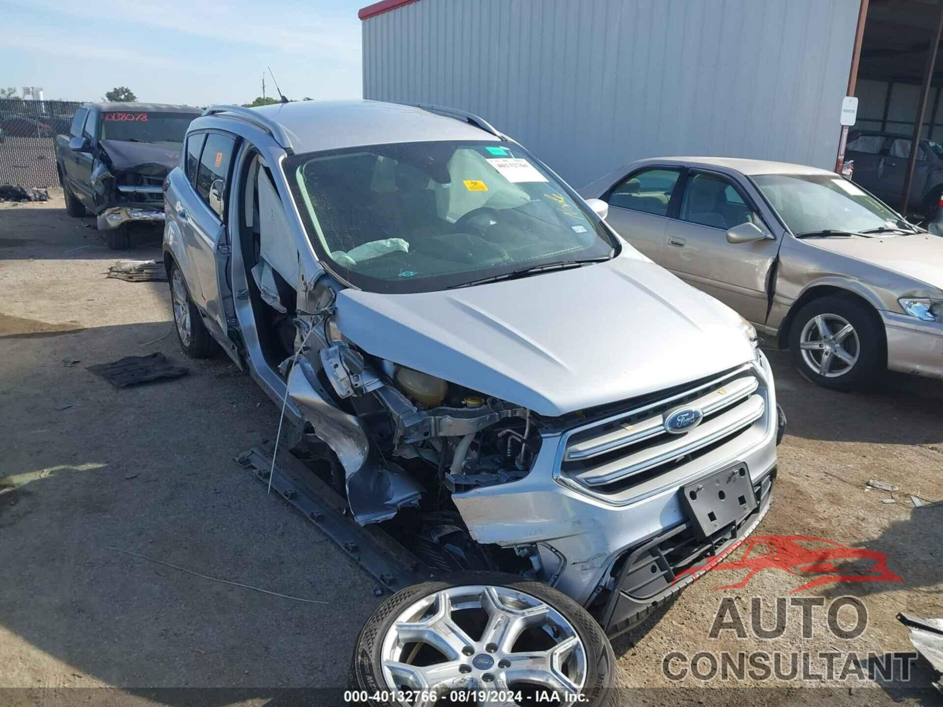 FORD ESCAPE 2019 - 1FMCU0J91KUA18173
