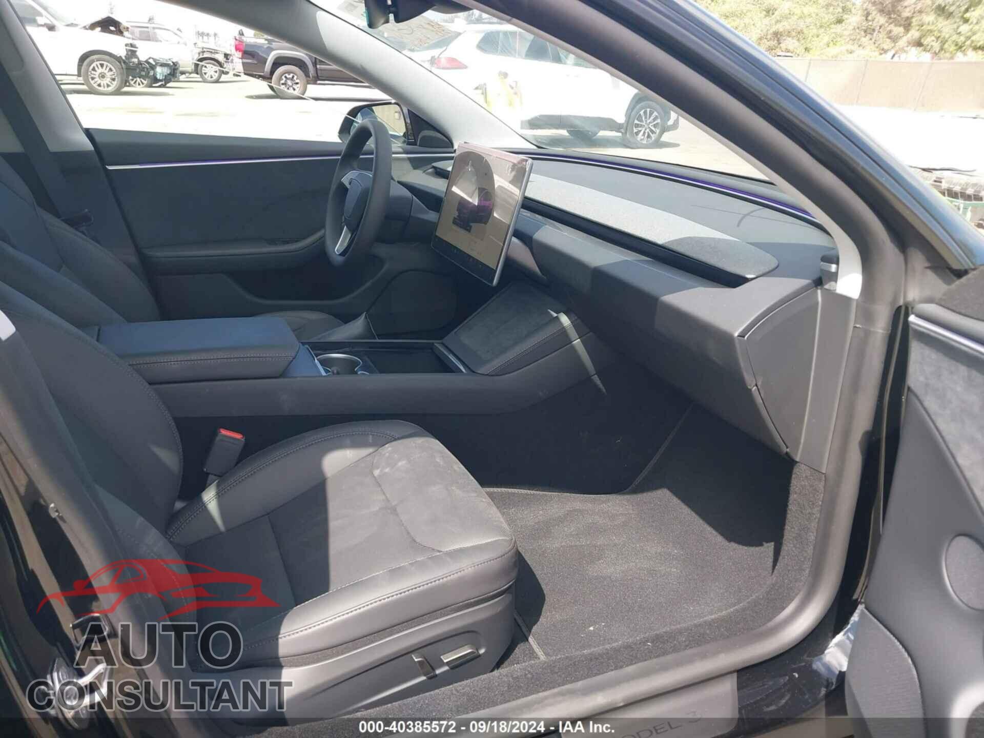 TESLA MODEL 3 2024 - 5YJ3E1EB8RF793593