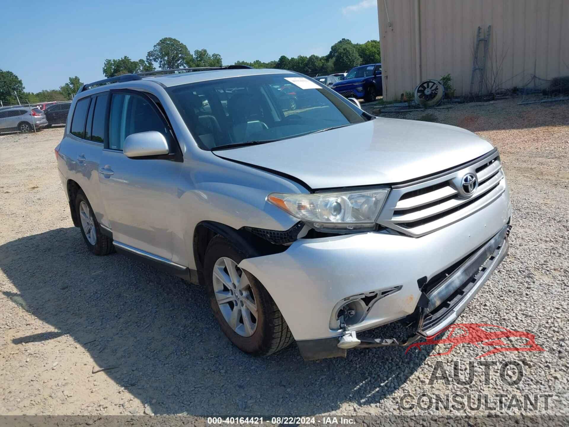TOYOTA HIGHLANDER 2013 - 5TDBK3EH7DS266363
