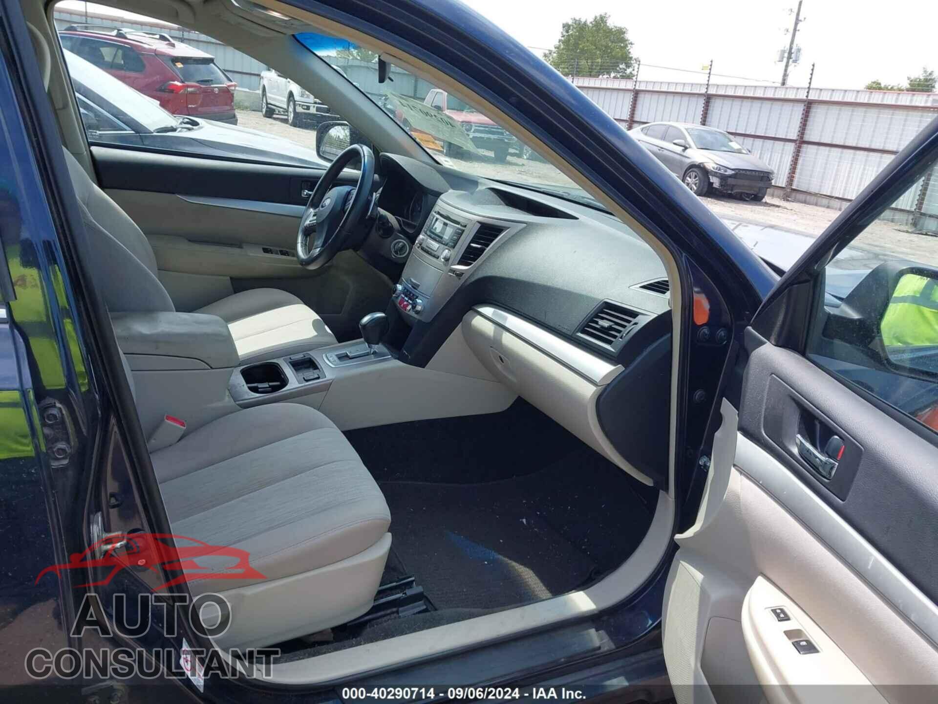 SUBARU OUTBACK 2013 - 4S4BRCCC7D3317425