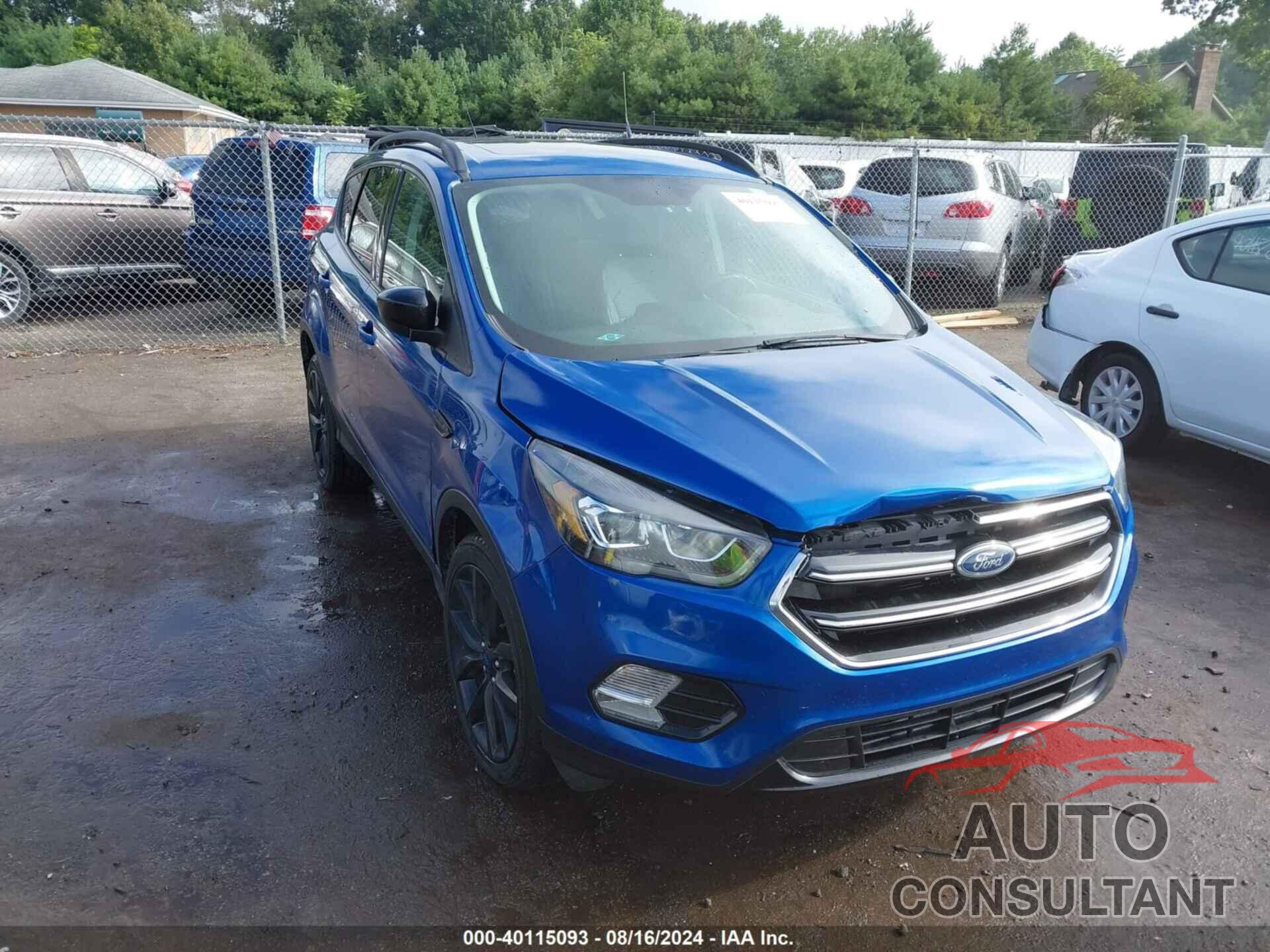 FORD ESCAPE 2017 - 1FMCU9G90HUA49094