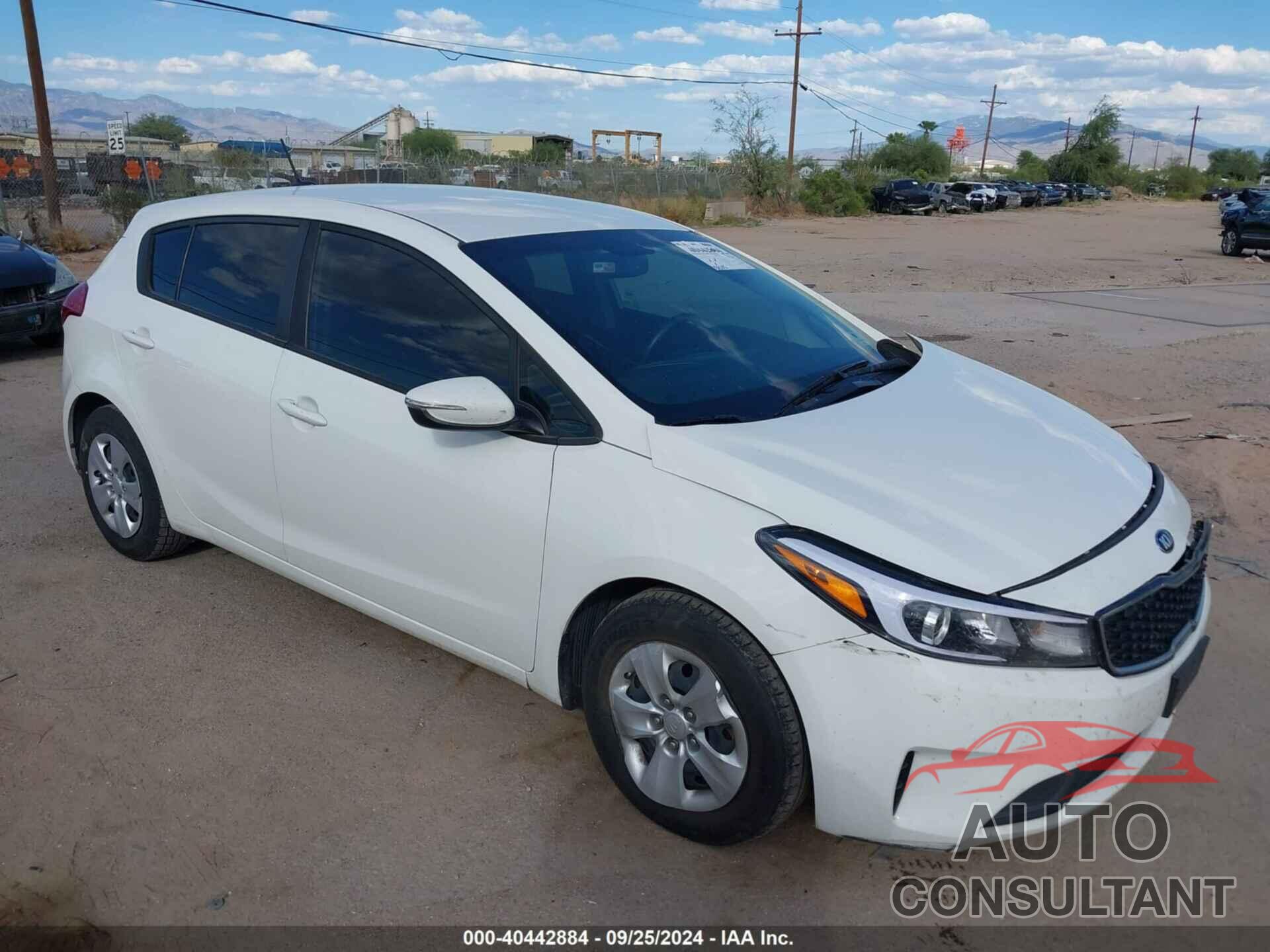 KIA FORTE 2017 - KNAFK5A81H5698104