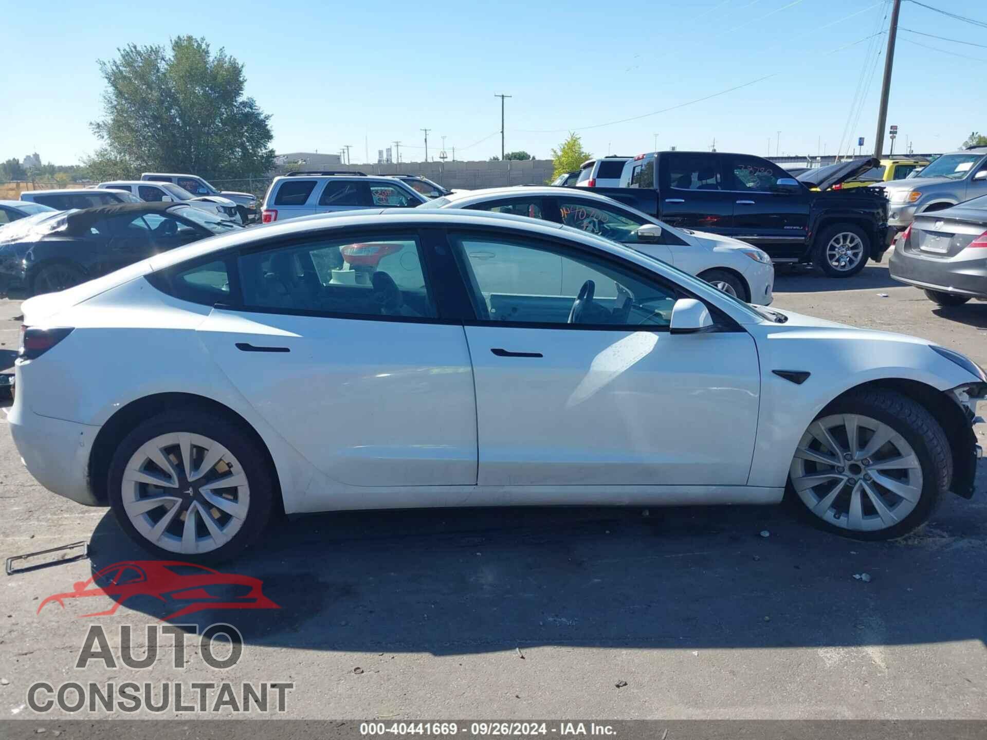TESLA MODEL 3 2022 - 5YJ3E1EA6NF188084